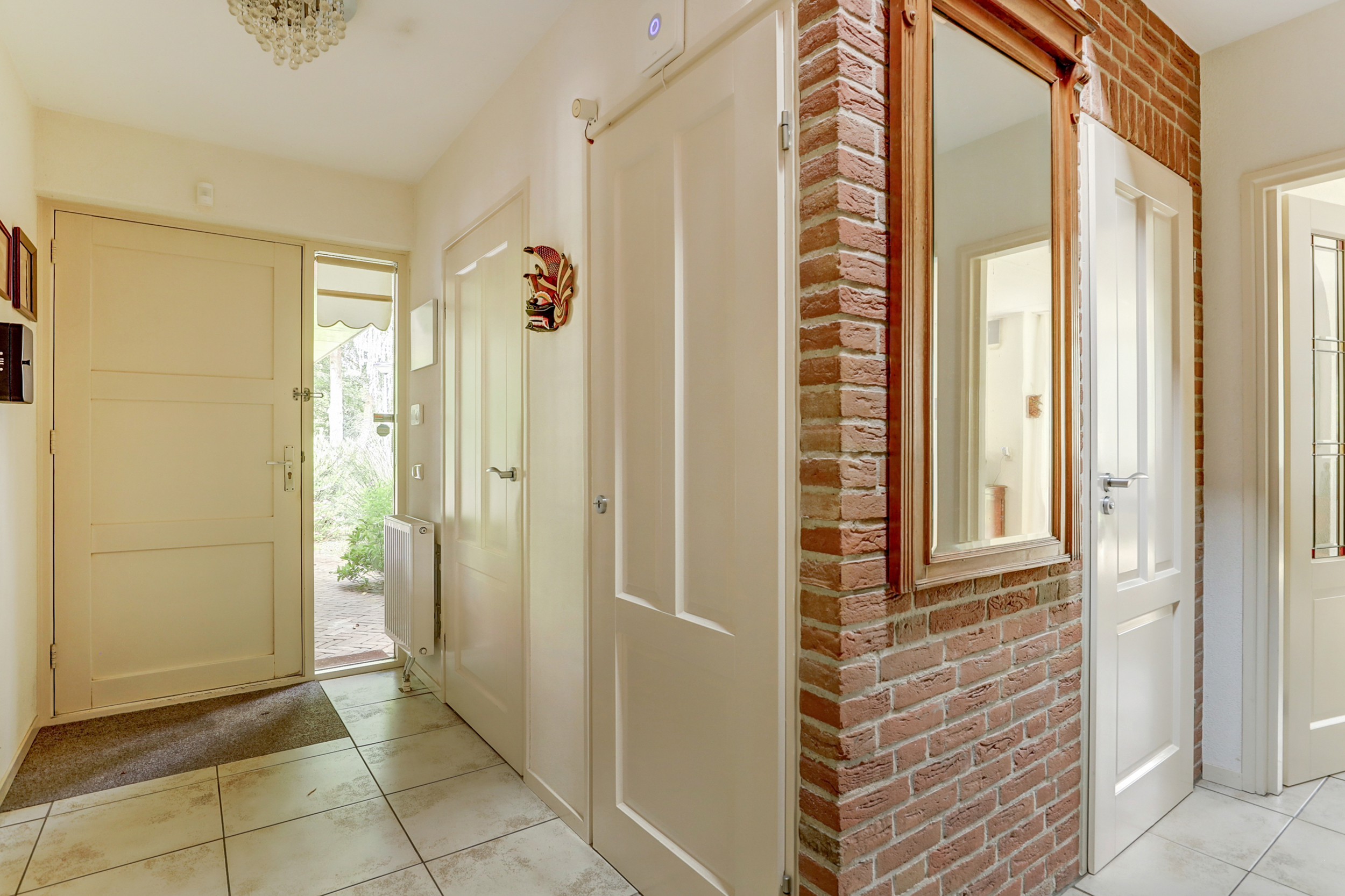 '$houseDetails->street_name'.' '.'$houseDetails->number'