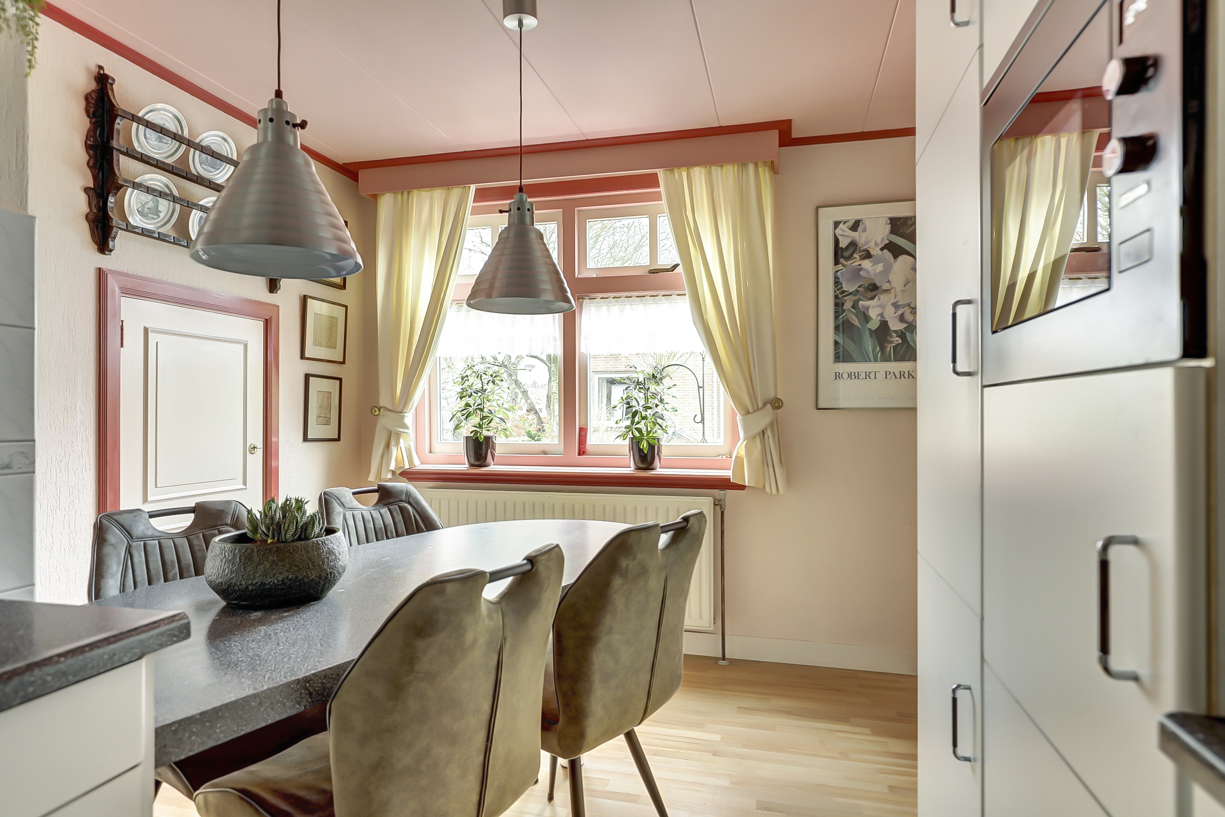 '$houseDetails->street_name'.' '.'$houseDetails->number'