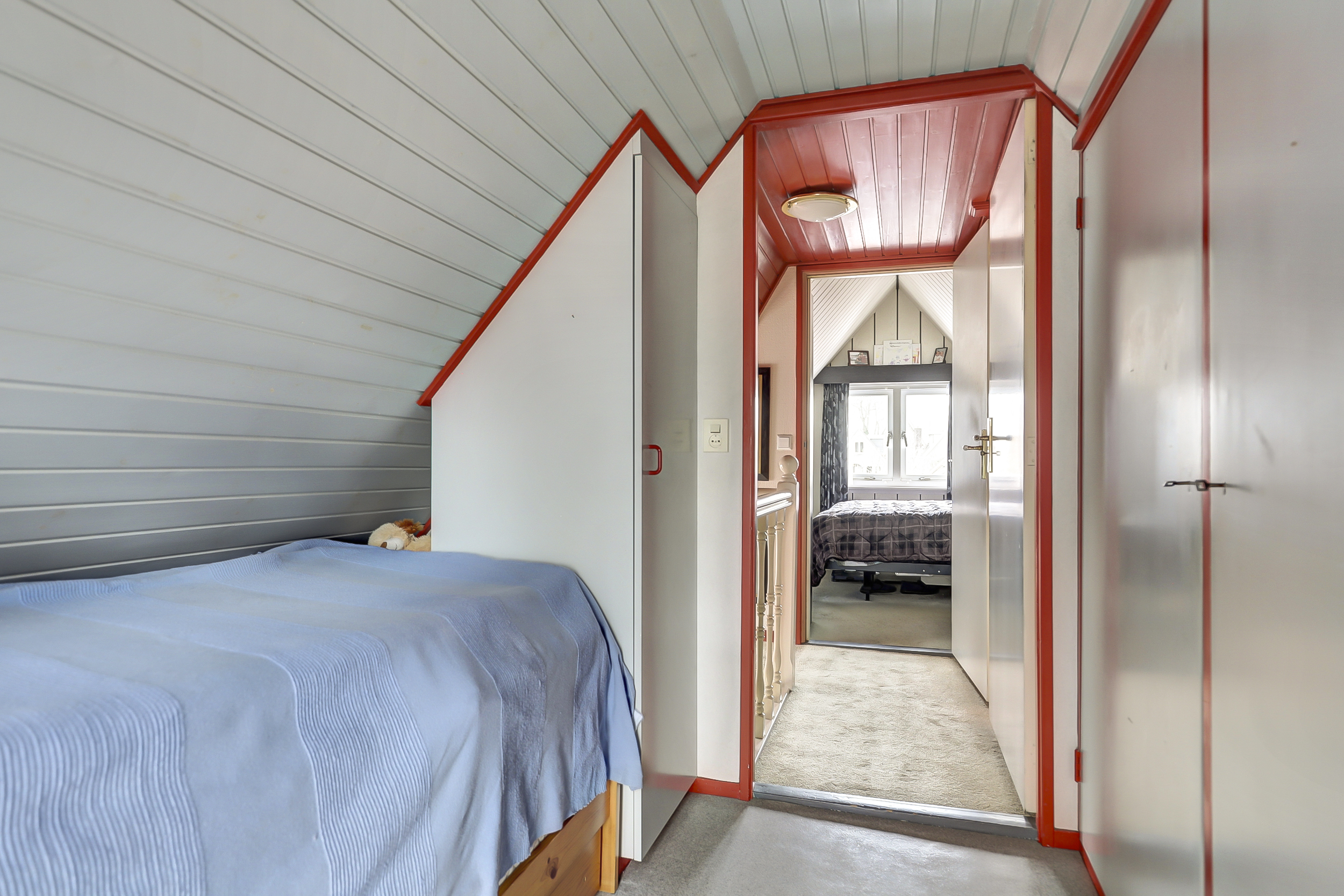 '$houseDetails->street_name'.' '.'$houseDetails->number'