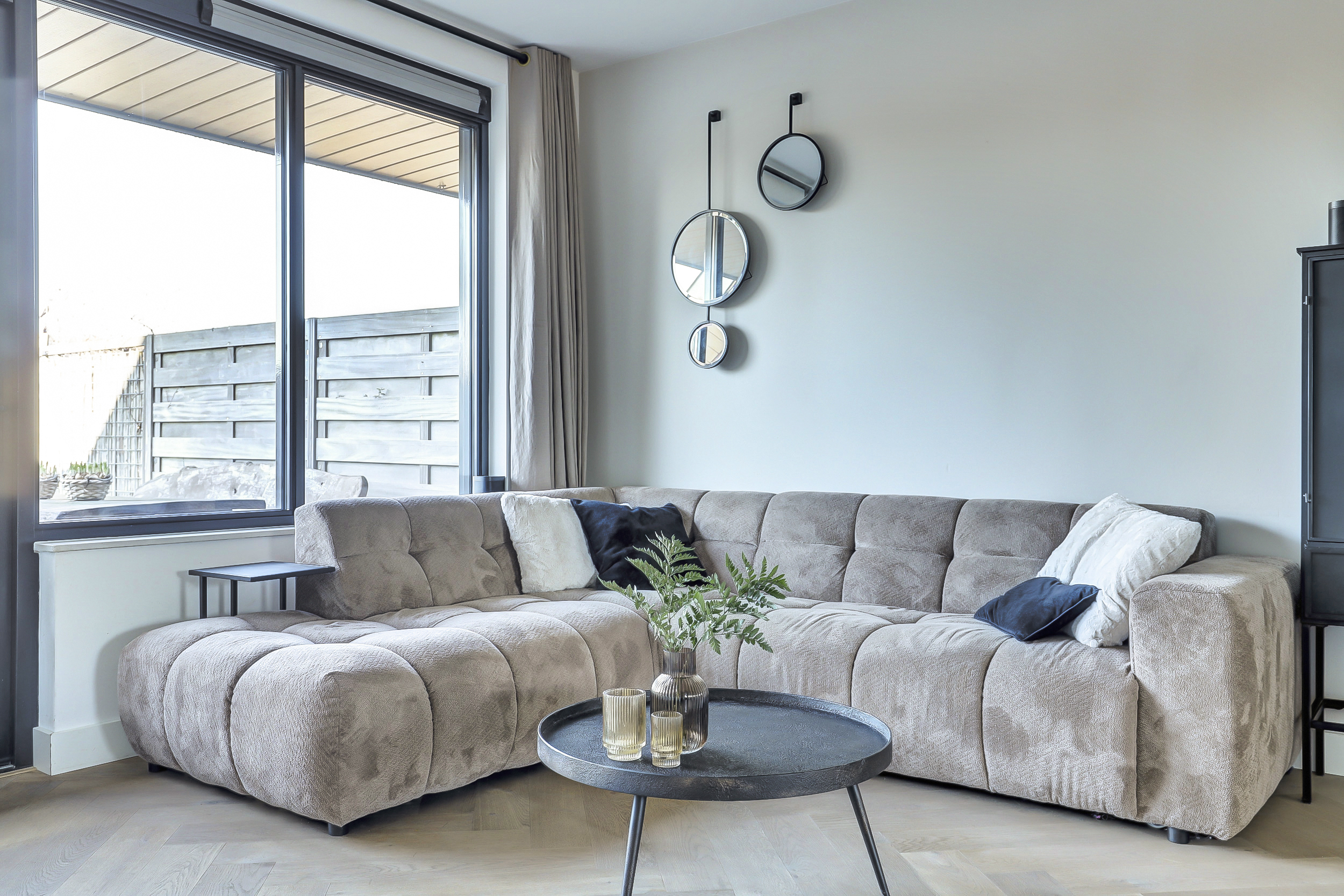 '$houseDetails->street_name'.' '.'$houseDetails->number'