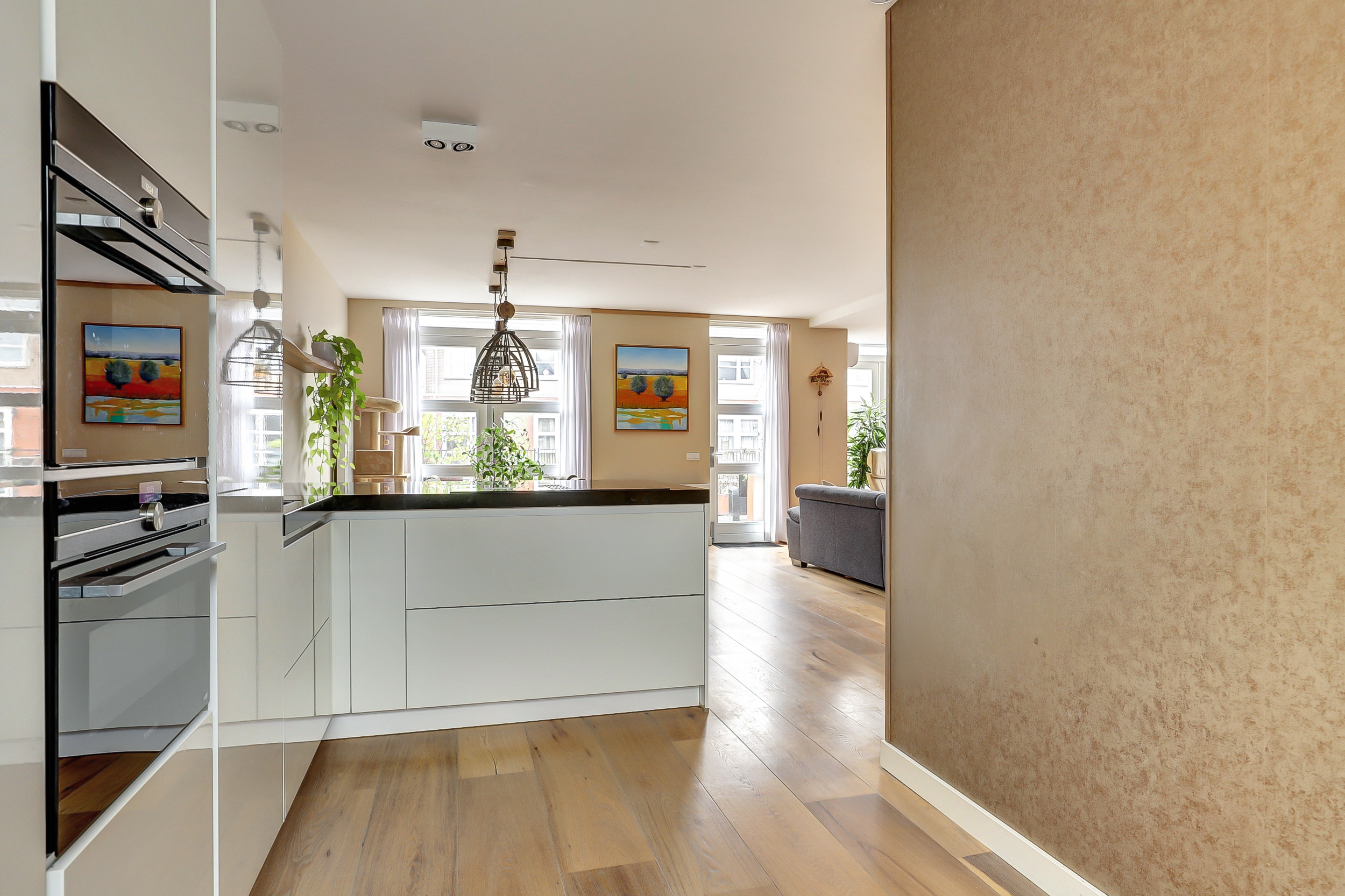 '$houseDetails->street_name'.' '.'$houseDetails->number'