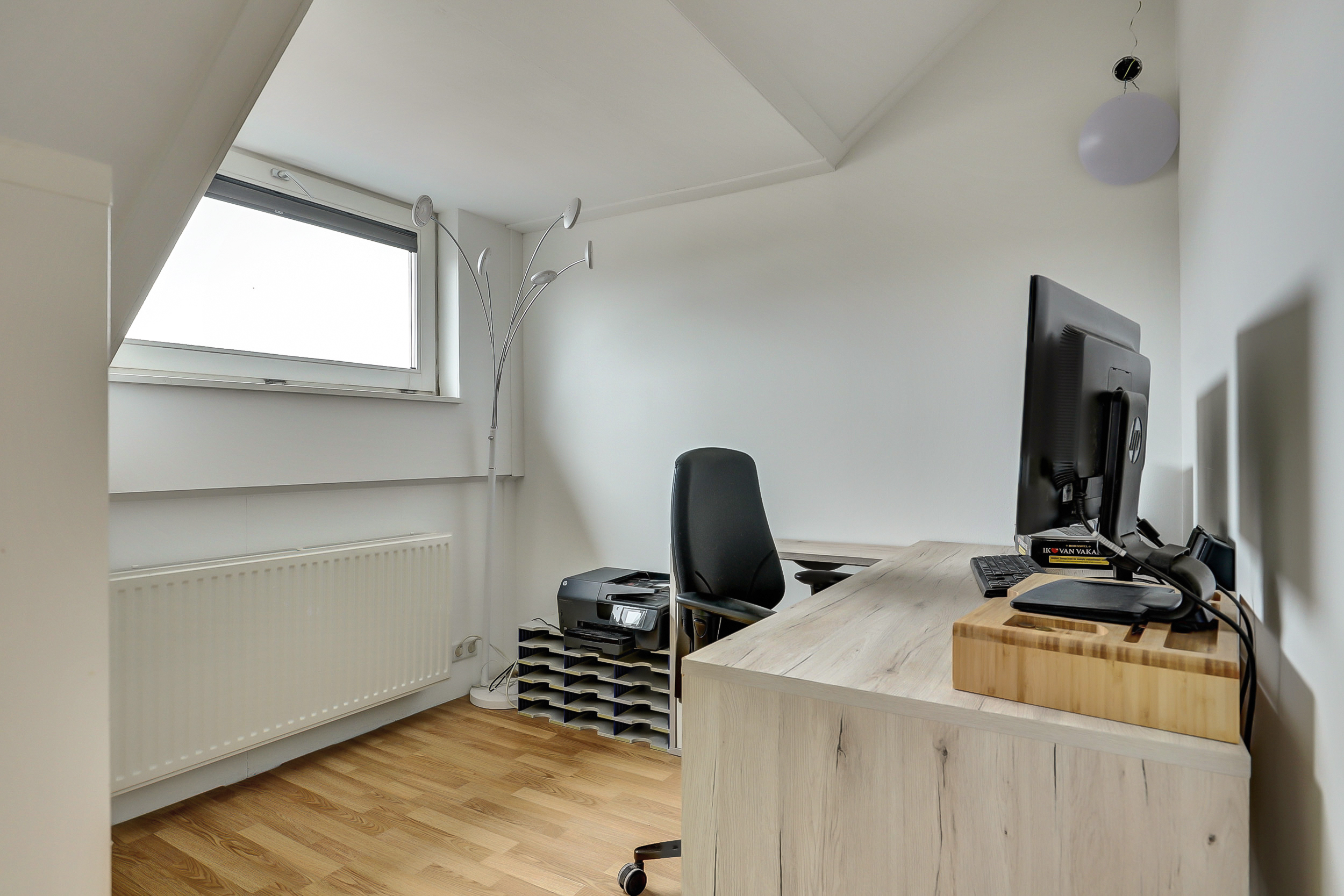 '$houseDetails->street_name'.' '.'$houseDetails->number'