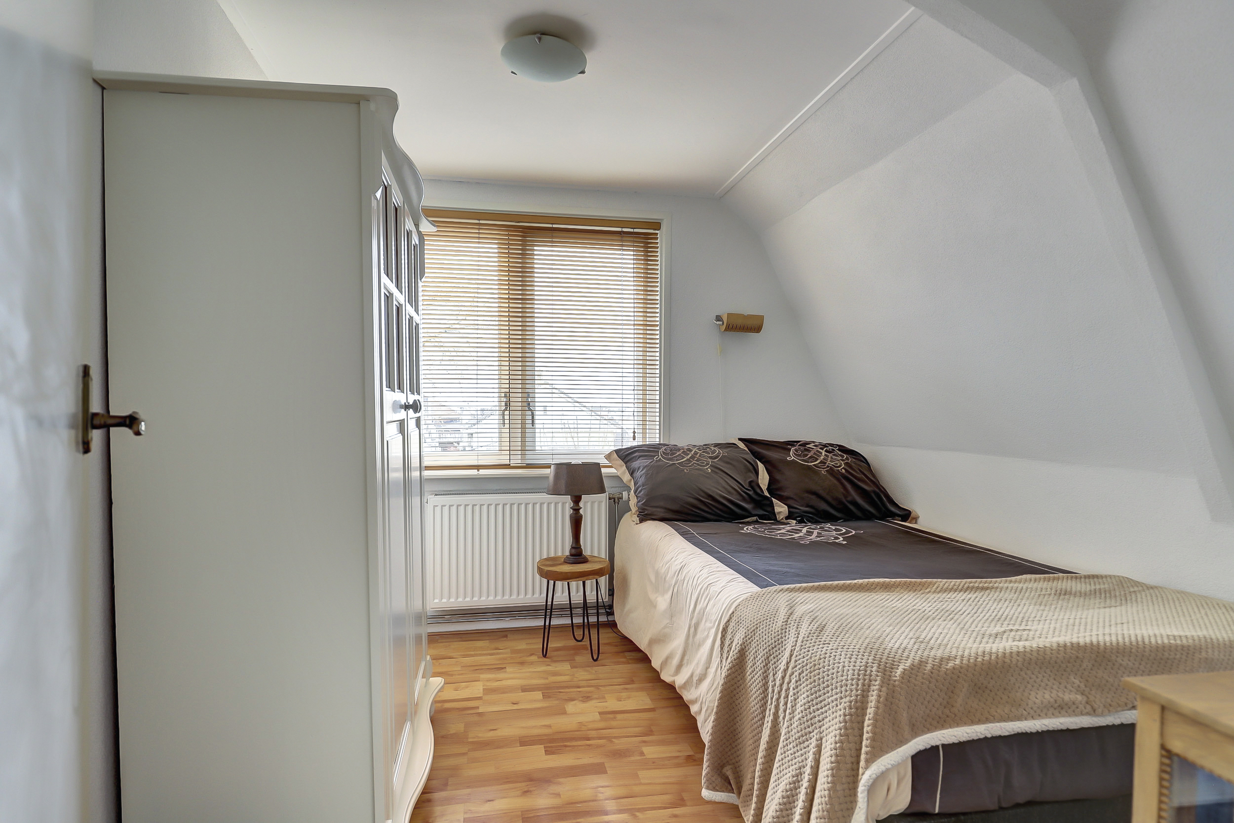 '$houseDetails->street_name'.' '.'$houseDetails->number'