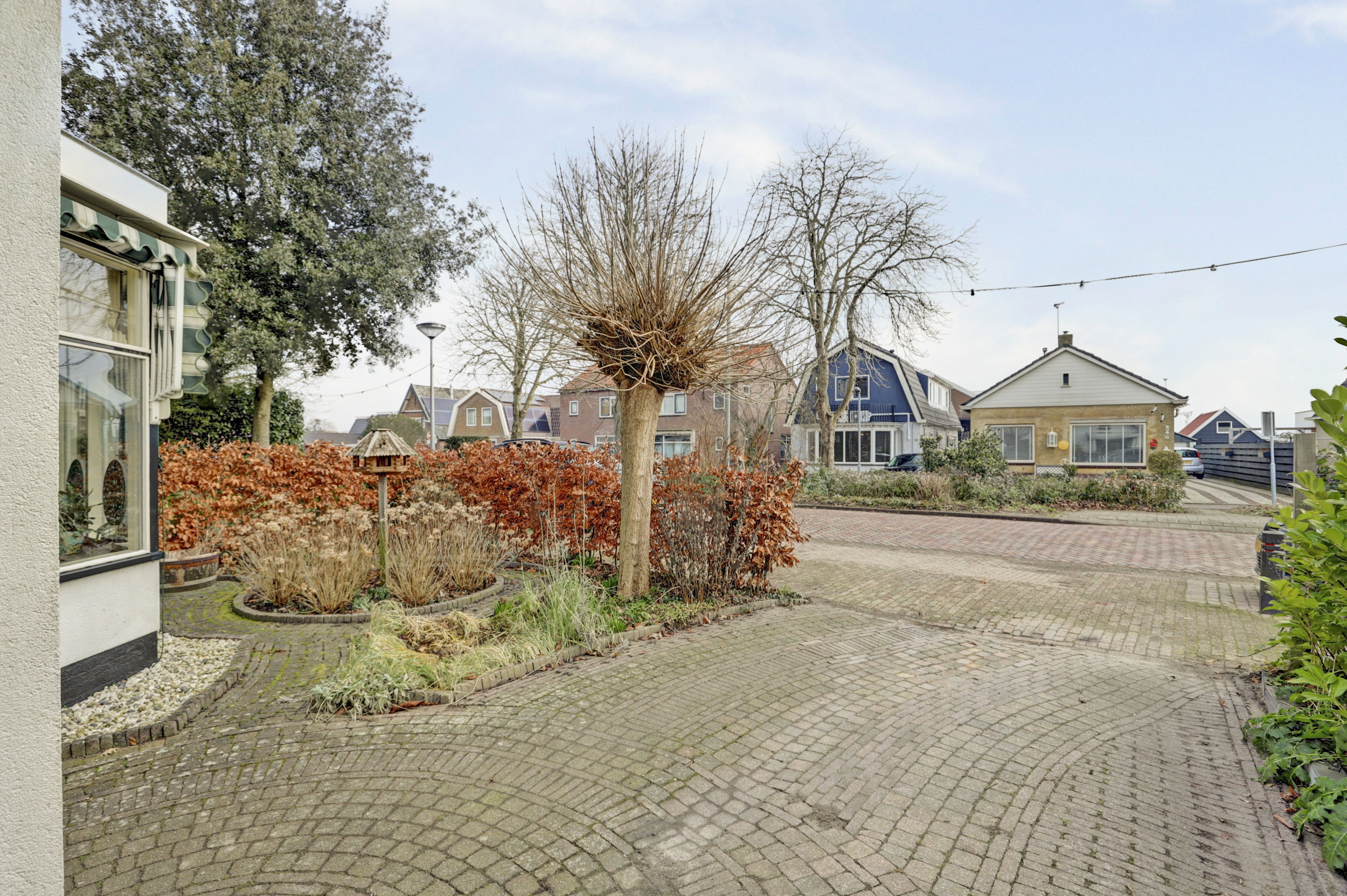 '$houseDetails->street_name'.' '.'$houseDetails->number'