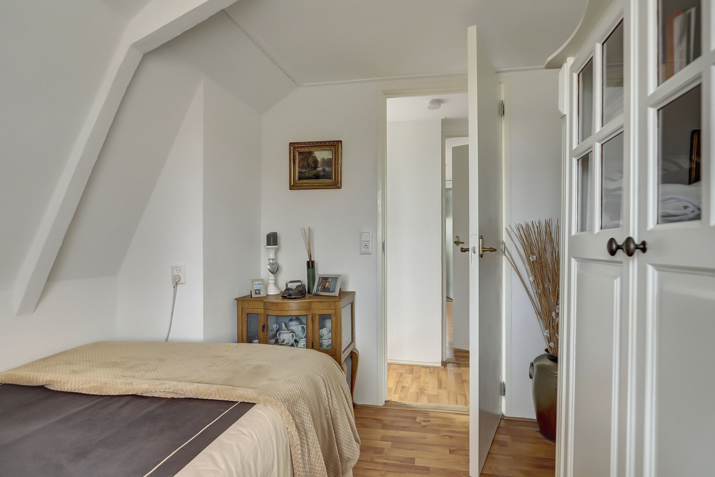 '$houseDetails->street_name'.' '.'$houseDetails->number'