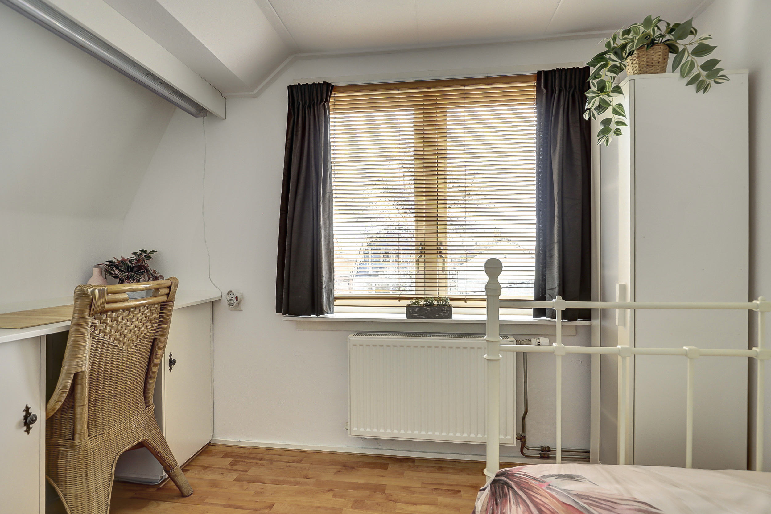 '$houseDetails->street_name'.' '.'$houseDetails->number'