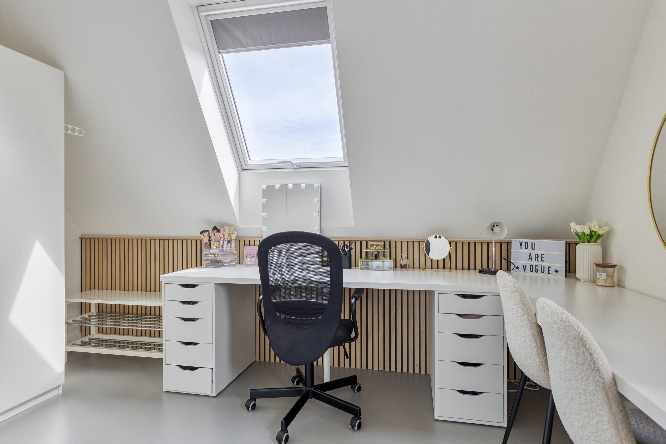 '$houseDetails->street_name'.' '.'$houseDetails->number'