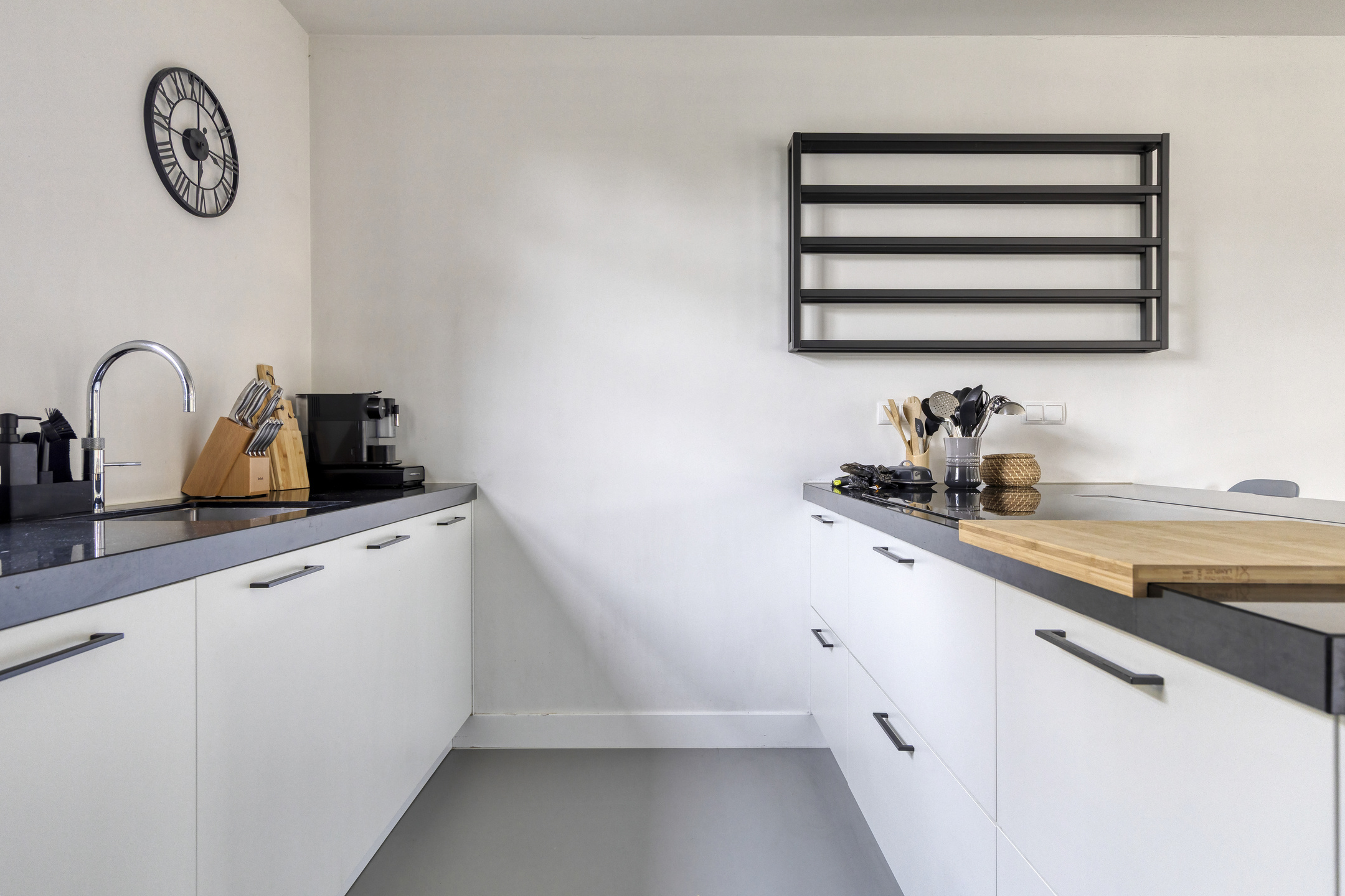 '$houseDetails->street_name'.' '.'$houseDetails->number'