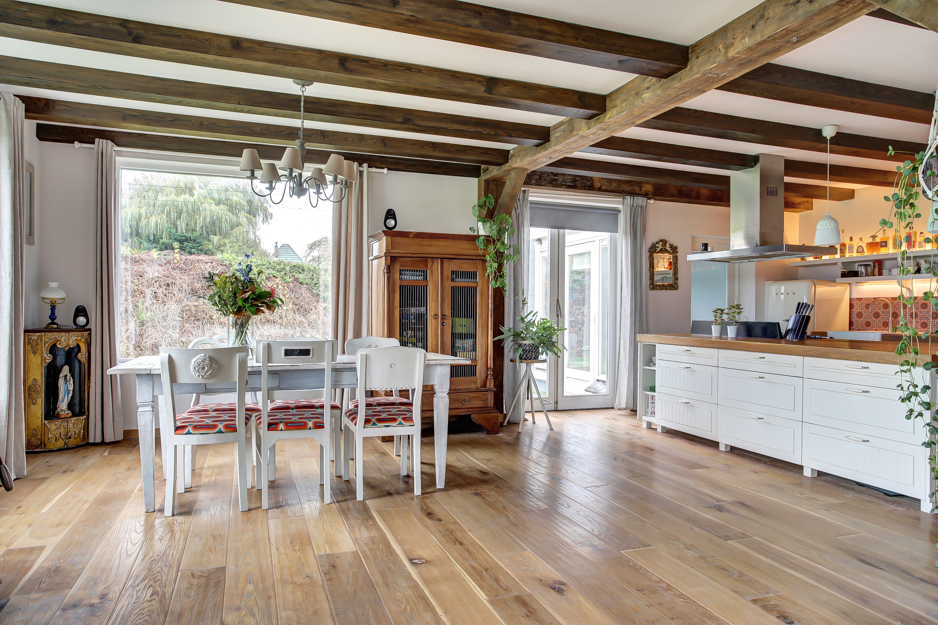 '$houseDetails->street_name'.' '.'$houseDetails->number'