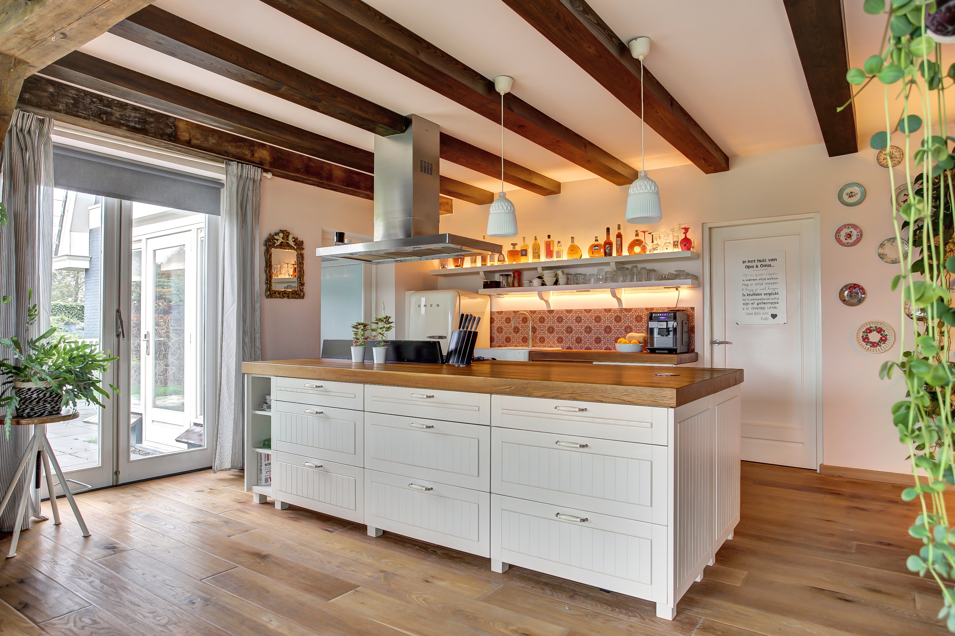 '$houseDetails->street_name'.' '.'$houseDetails->number'