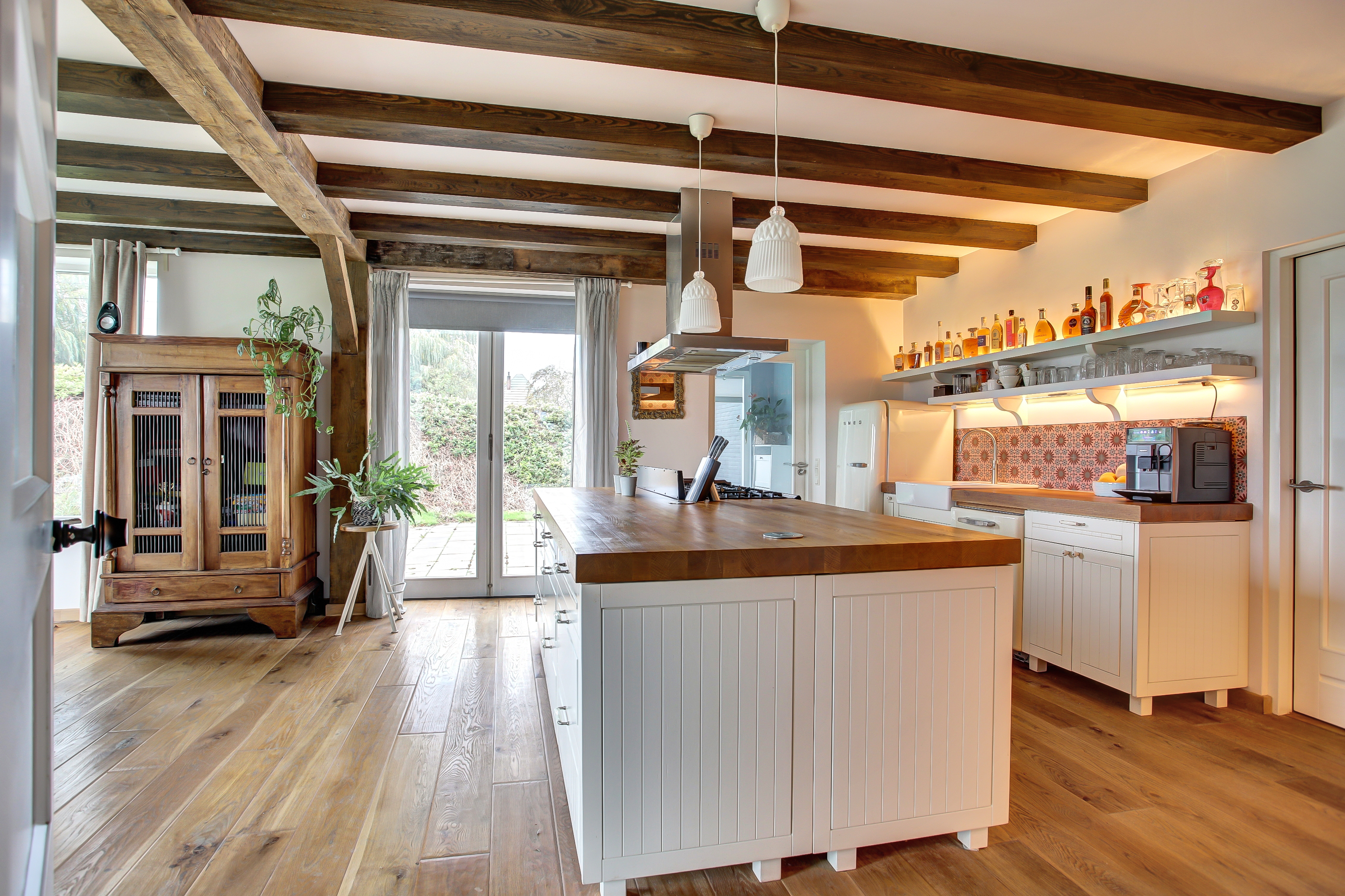 '$houseDetails->street_name'.' '.'$houseDetails->number'