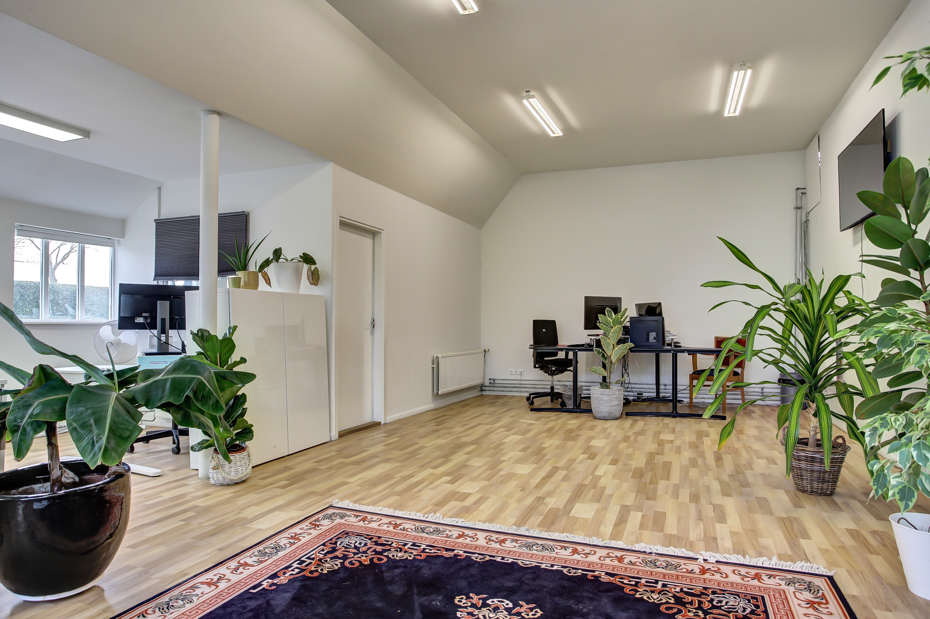 '$houseDetails->street_name'.' '.'$houseDetails->number'