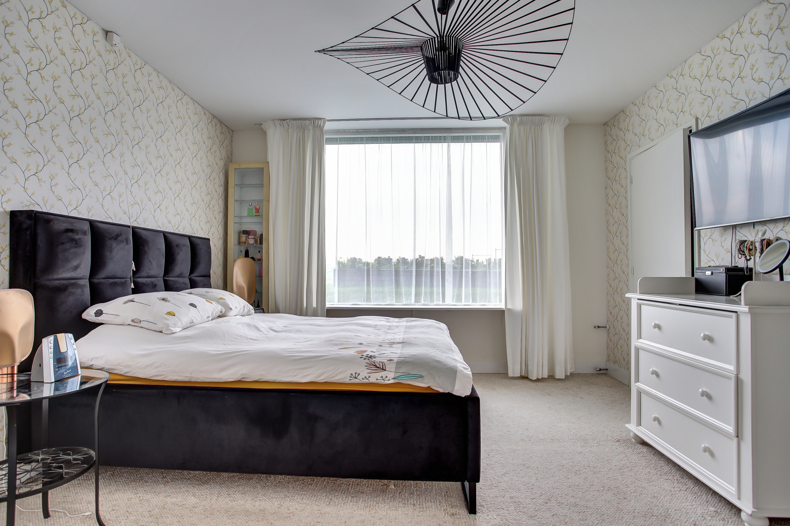 '$houseDetails->street_name'.' '.'$houseDetails->number'