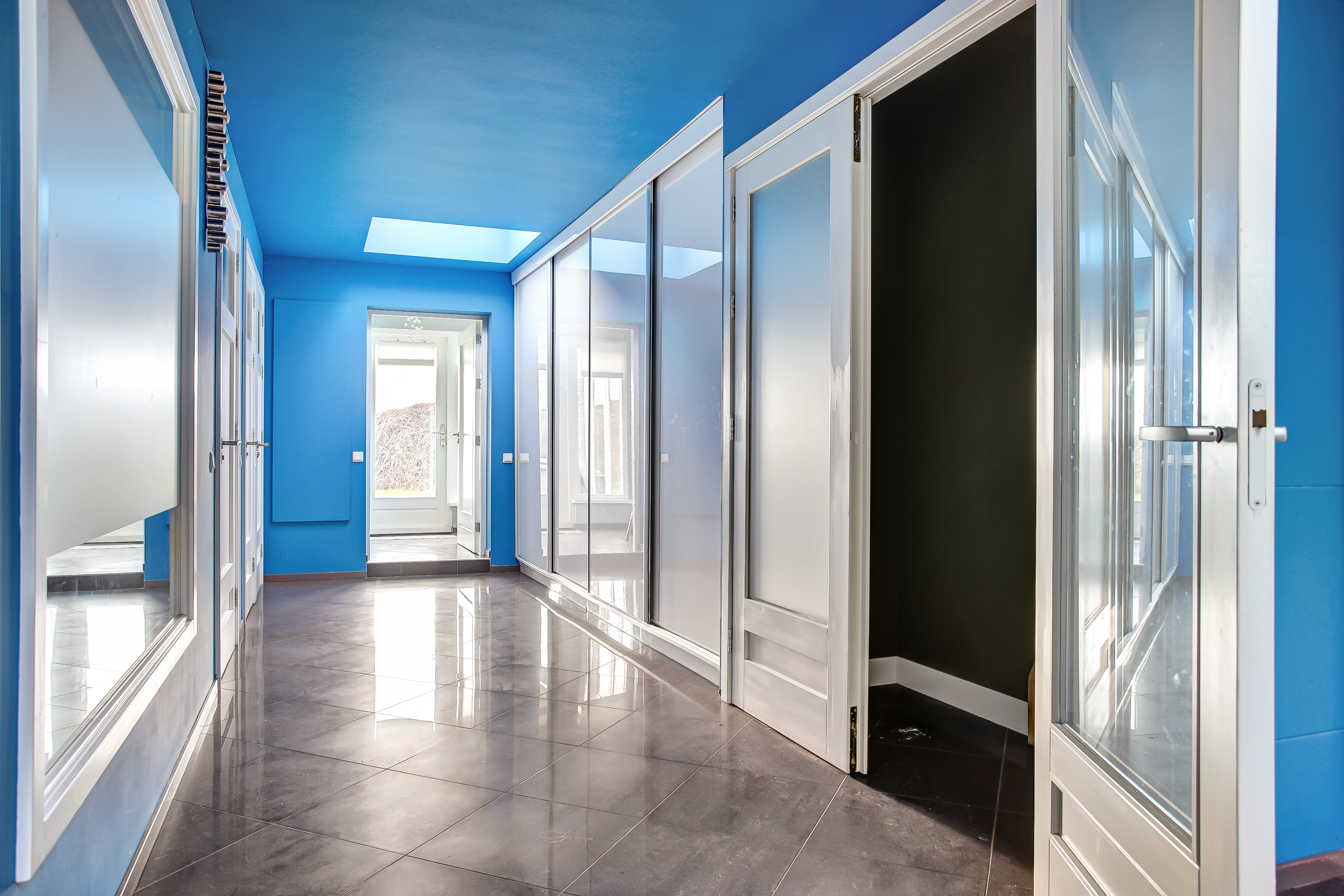 '$houseDetails->street_name'.' '.'$houseDetails->number'