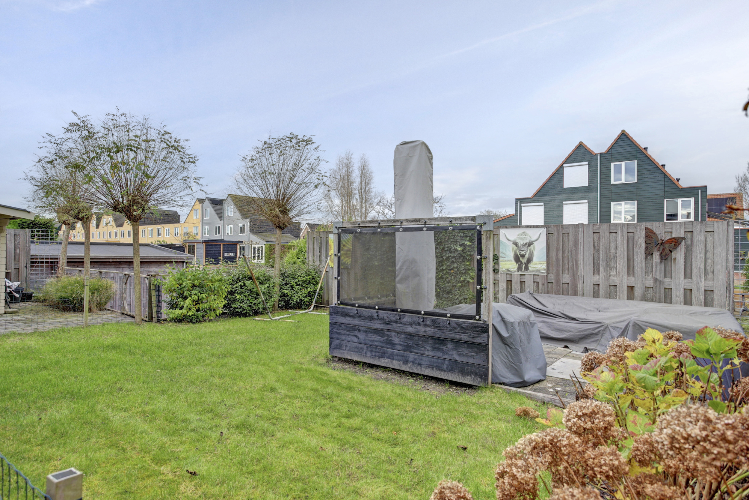 '$houseDetails->street_name'.' '.'$houseDetails->number'