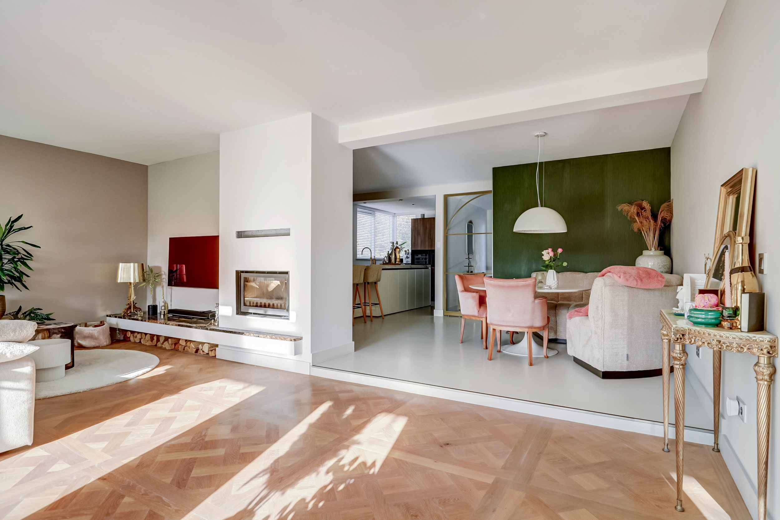 '$houseDetails->street_name'.' '.'$houseDetails->number'