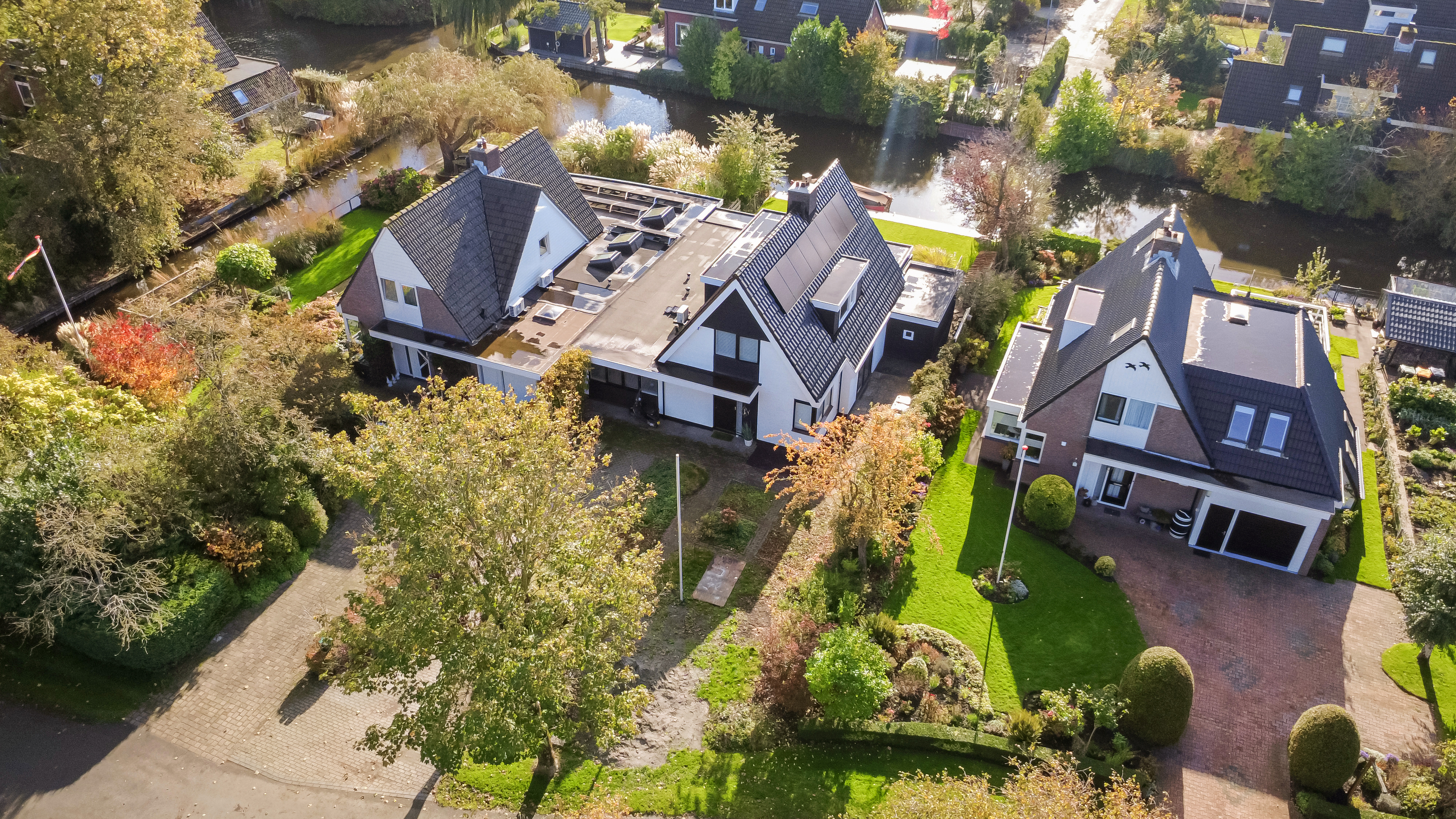 '$houseDetails->street_name'.' '.'$houseDetails->number'