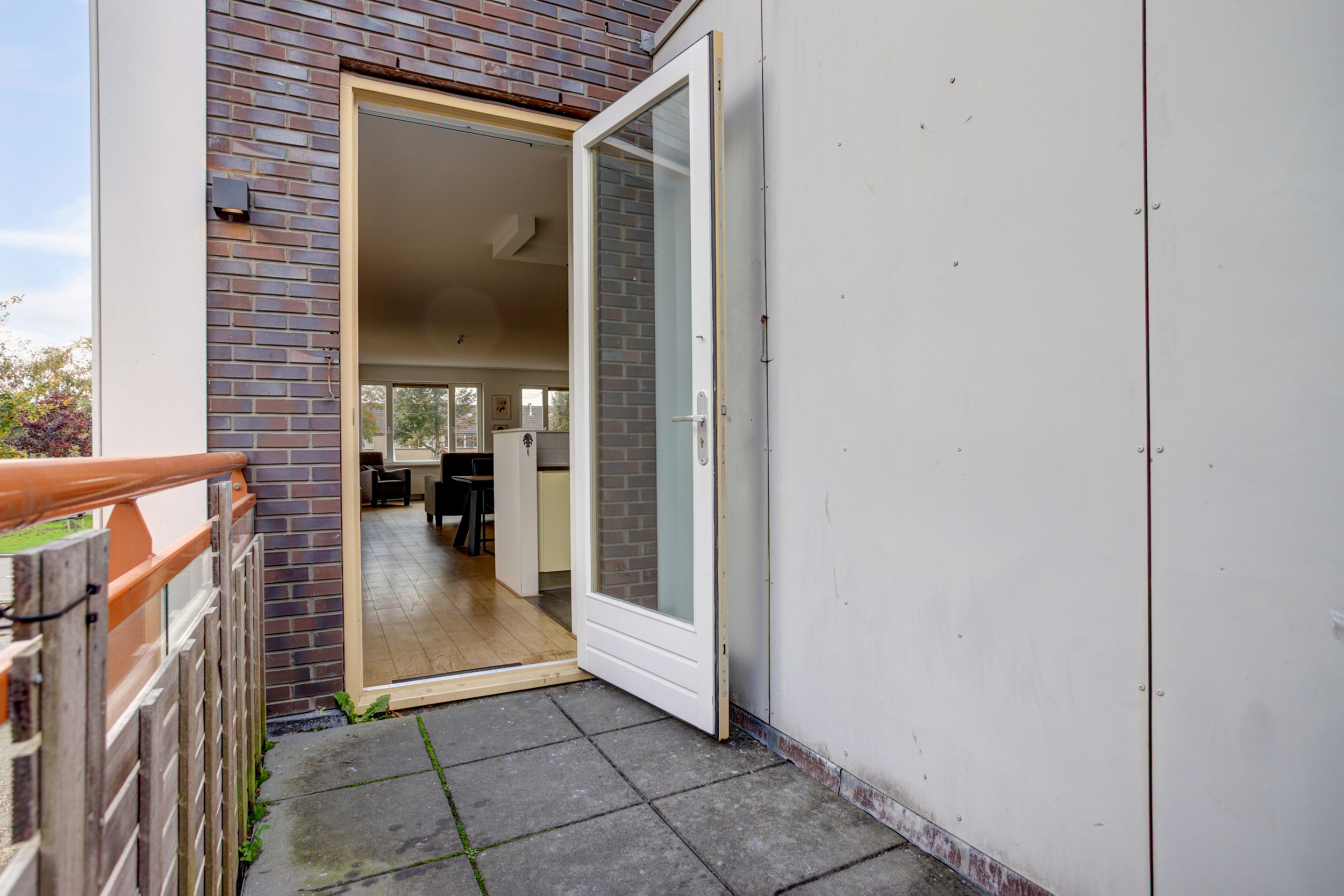 '$houseDetails->street_name'.' '.'$houseDetails->number'