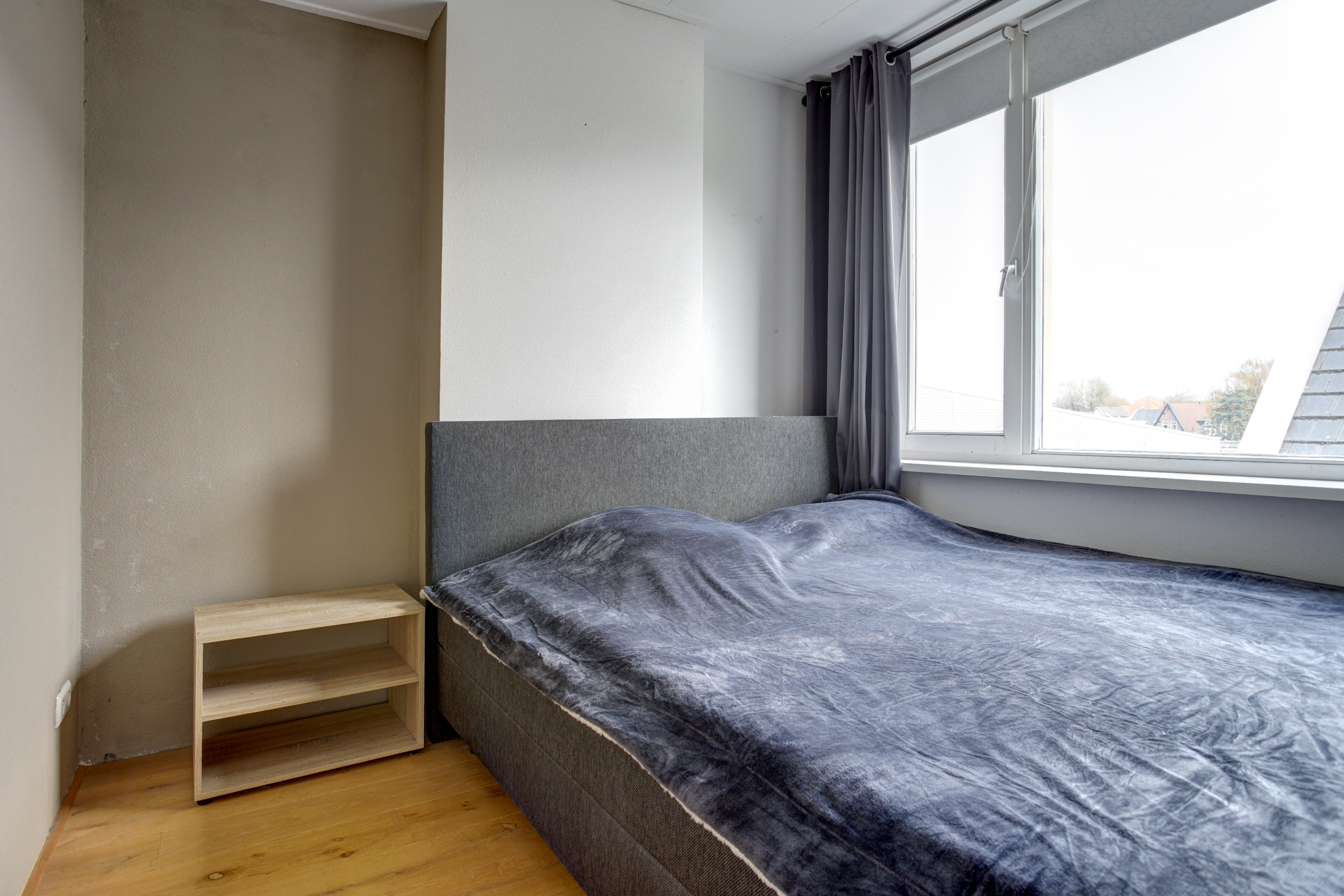 '$houseDetails->street_name'.' '.'$houseDetails->number'