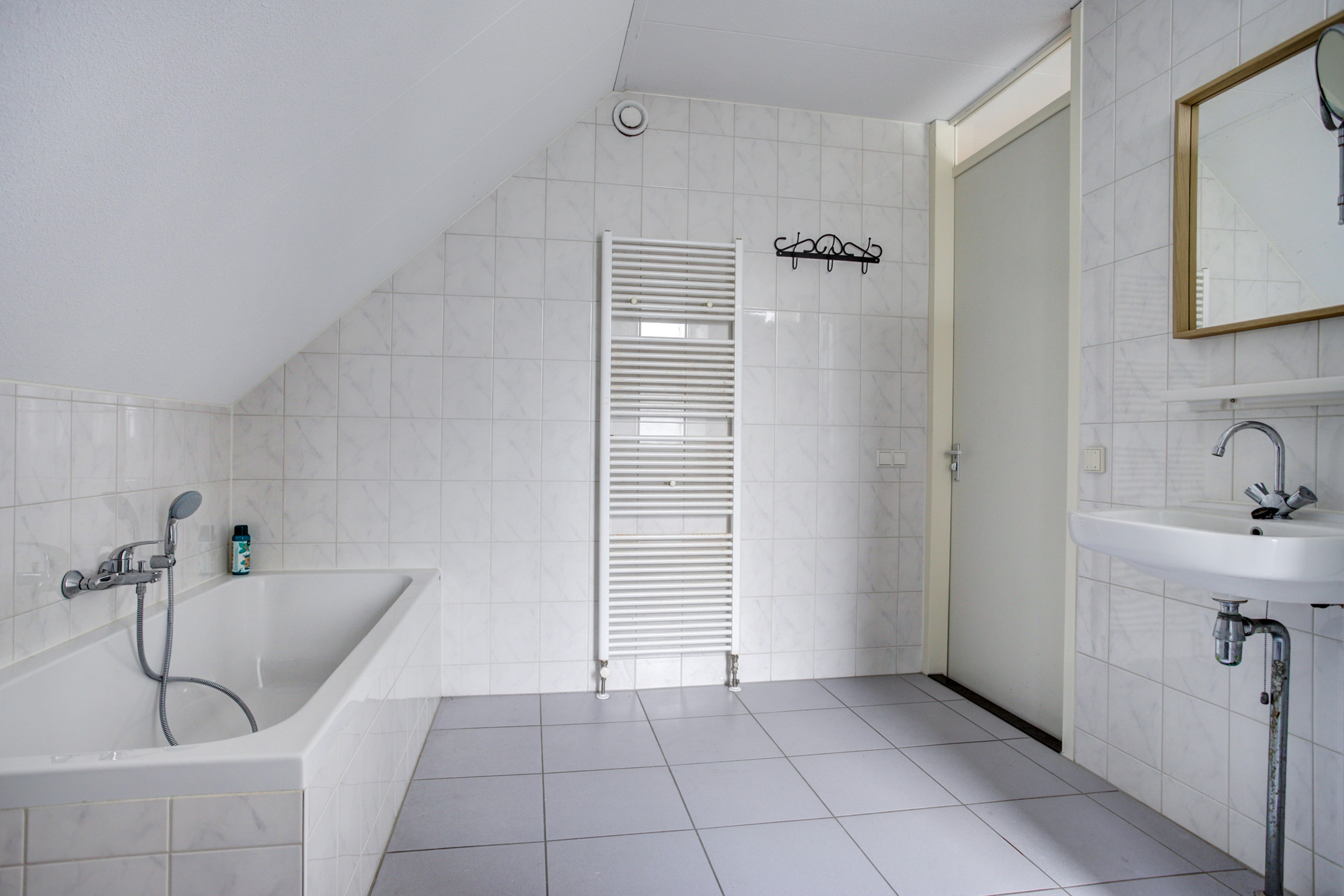 '$houseDetails->street_name'.' '.'$houseDetails->number'