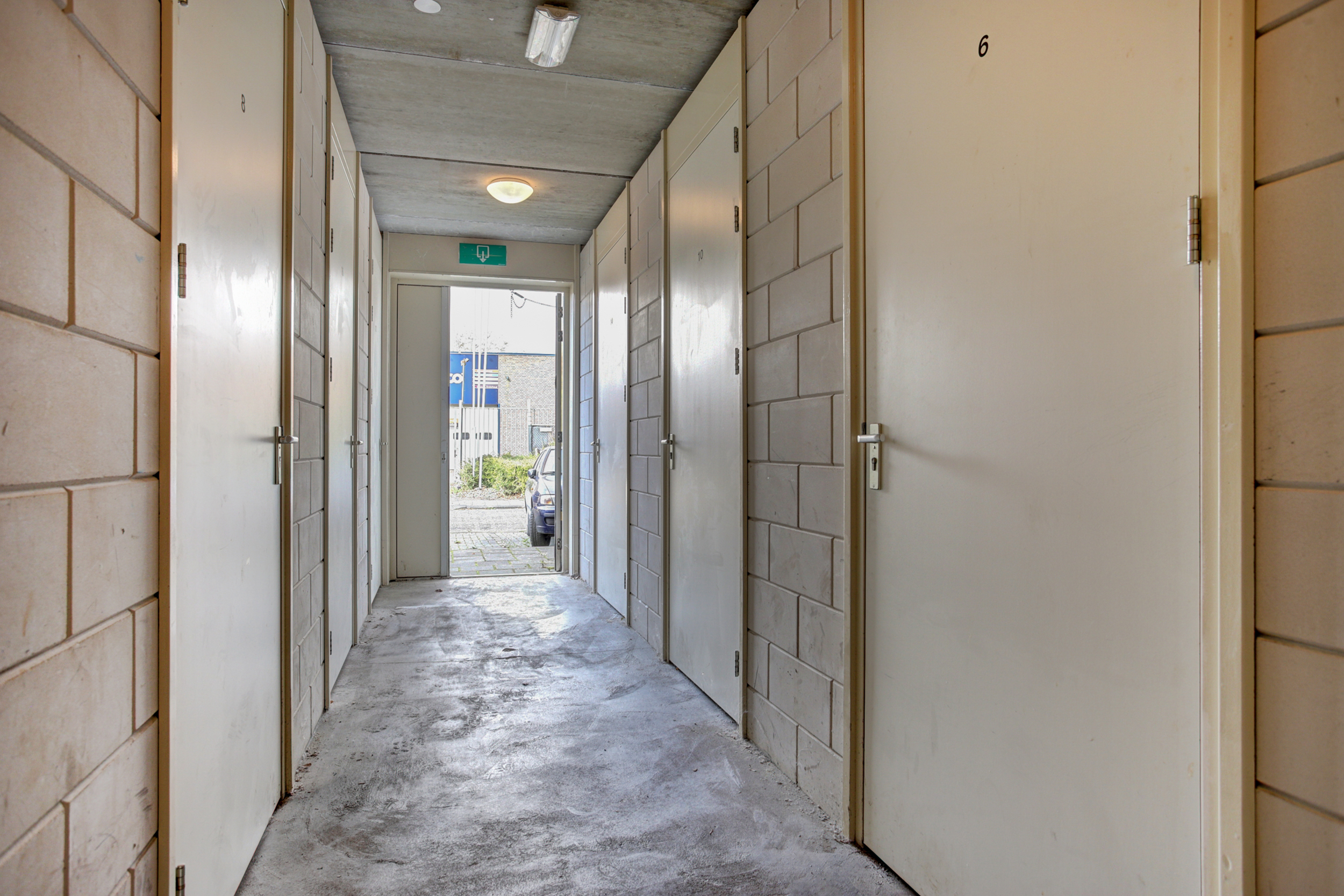 '$houseDetails->street_name'.' '.'$houseDetails->number'