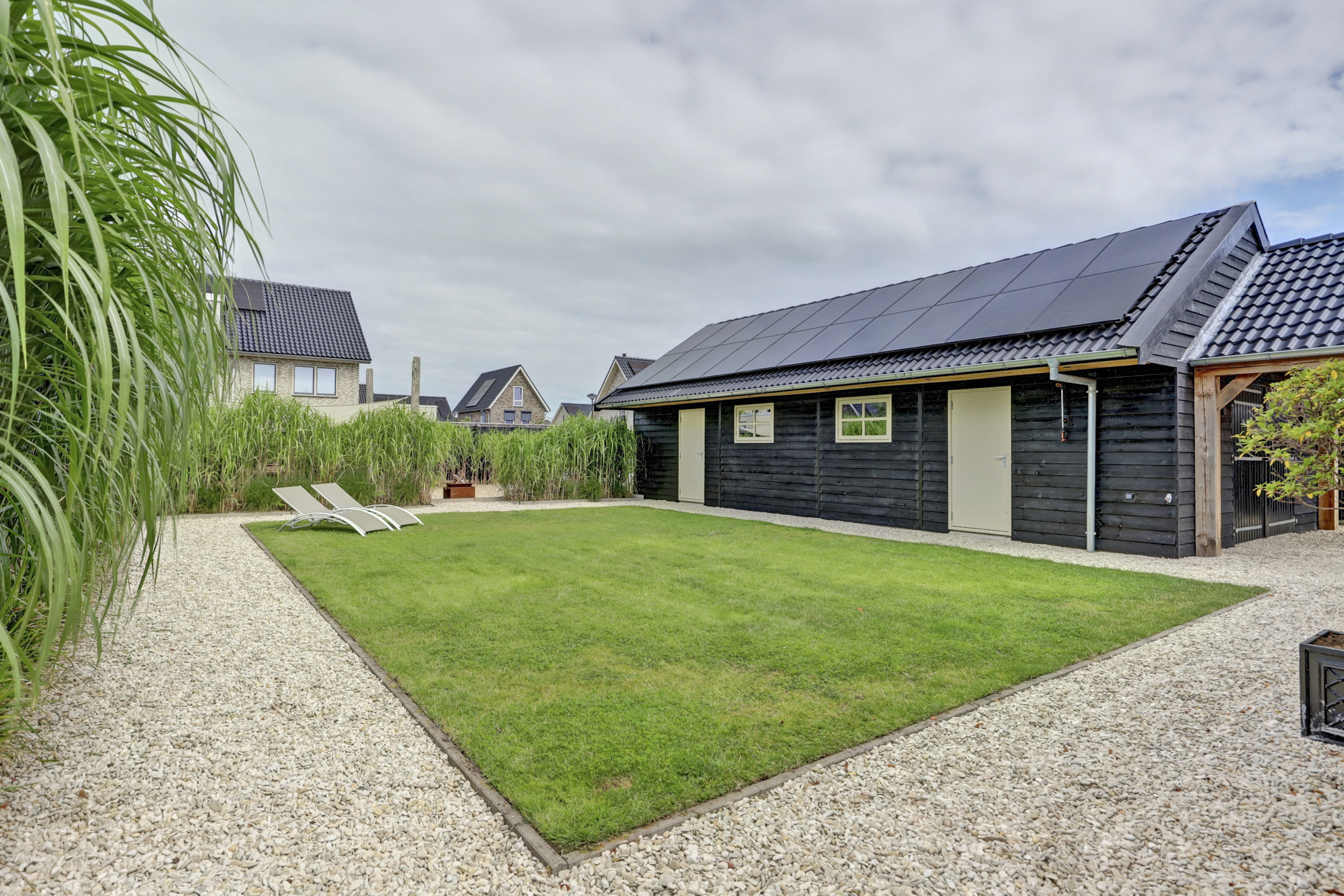 '$houseDetails->street_name'.' '.'$houseDetails->number'