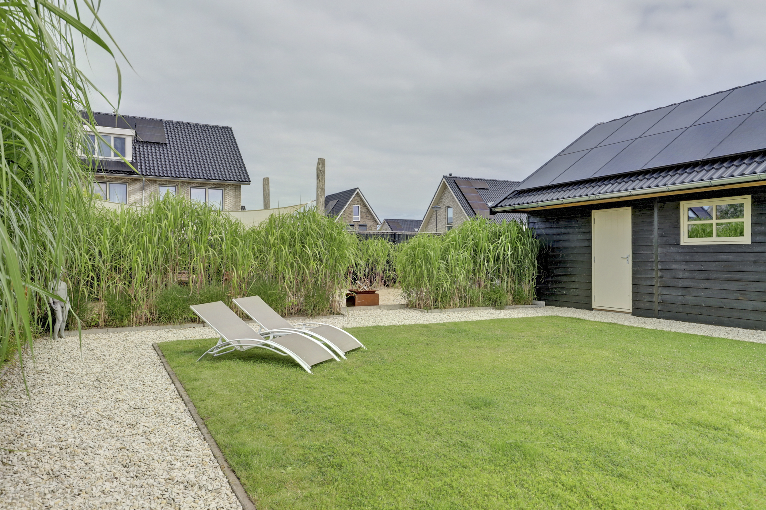 '$houseDetails->street_name'.' '.'$houseDetails->number'