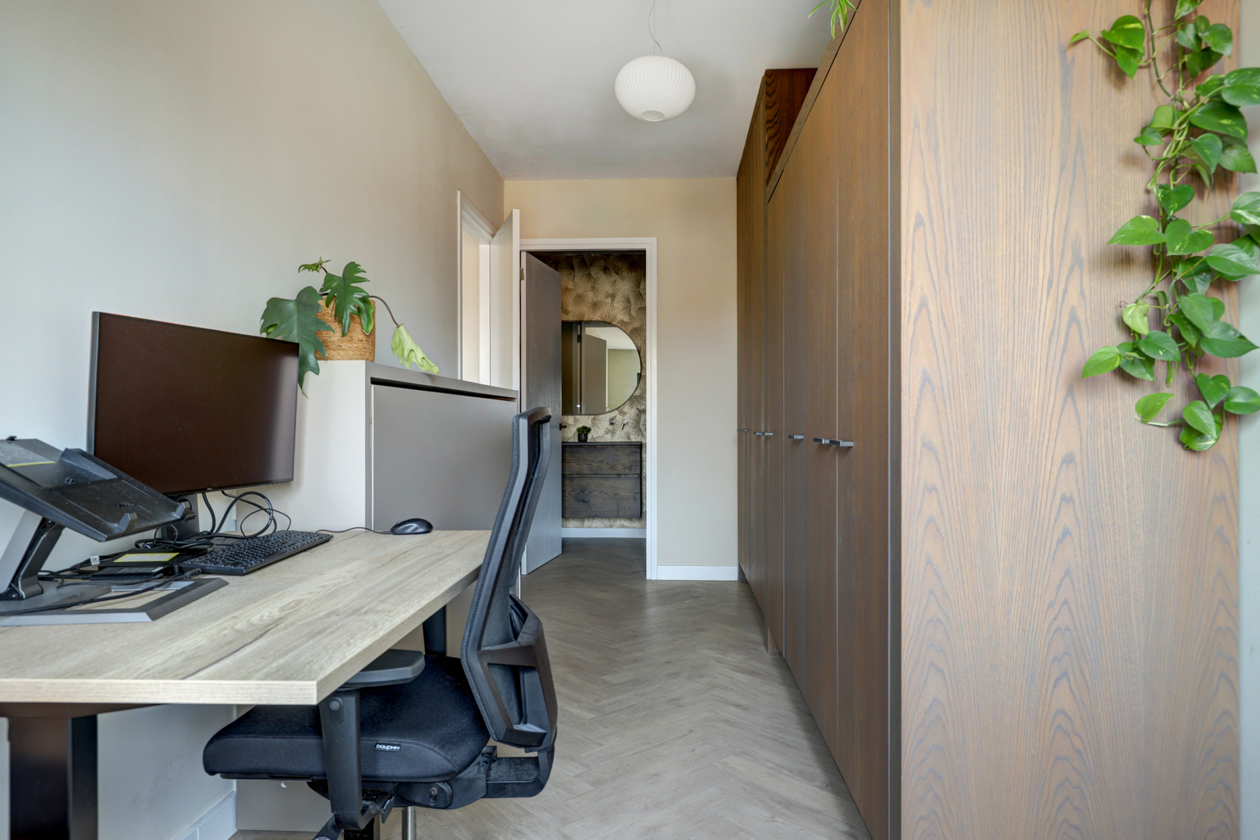 '$houseDetails->street_name'.' '.'$houseDetails->number'