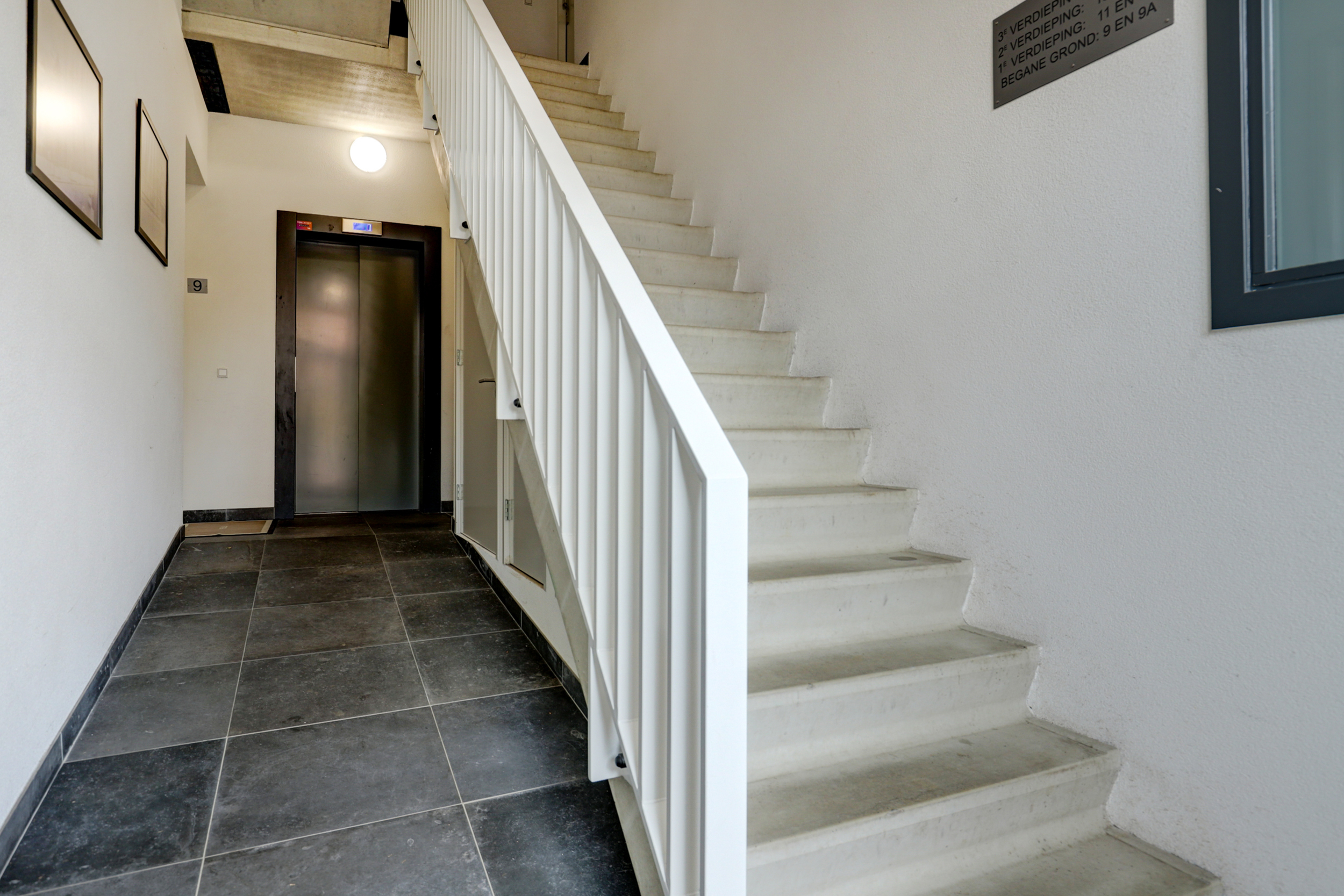 '$houseDetails->street_name'.' '.'$houseDetails->number'