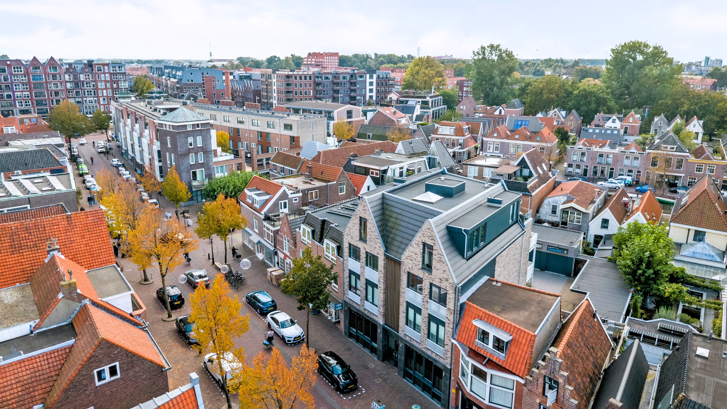 '$houseDetails->street_name'.' '.'$houseDetails->number'