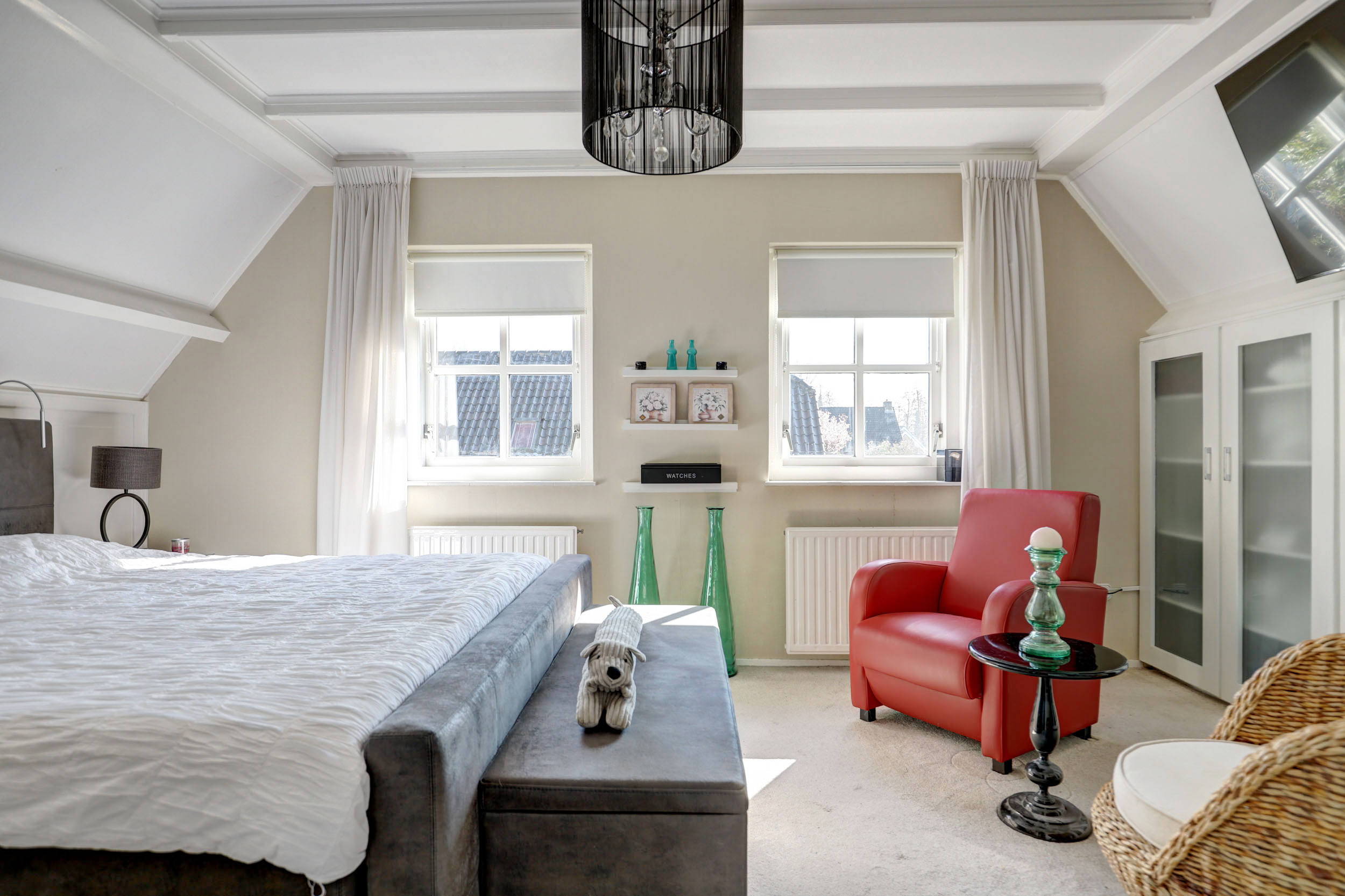 '$houseDetails->street_name'.' '.'$houseDetails->number'