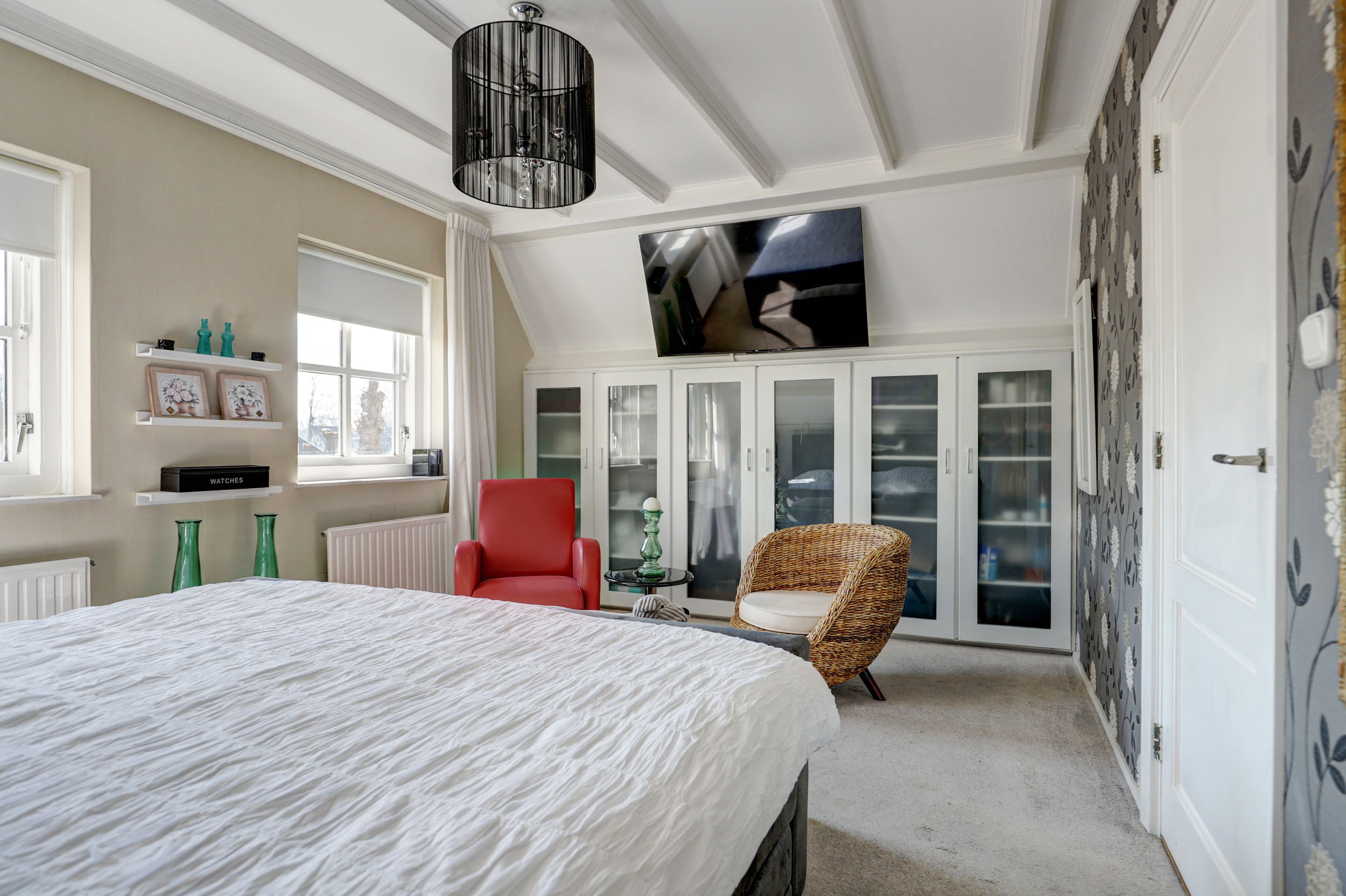 '$houseDetails->street_name'.' '.'$houseDetails->number'