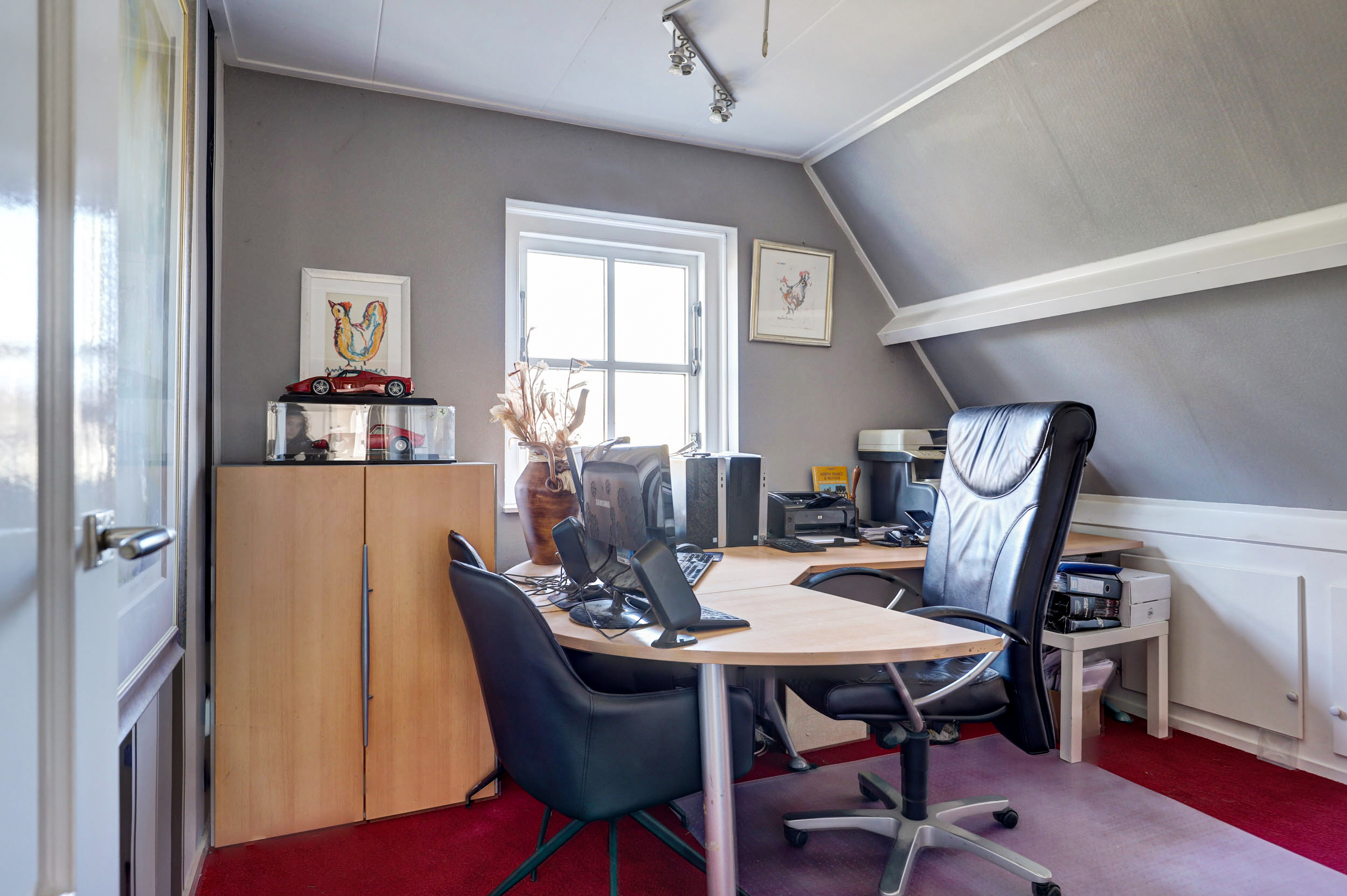 '$houseDetails->street_name'.' '.'$houseDetails->number'