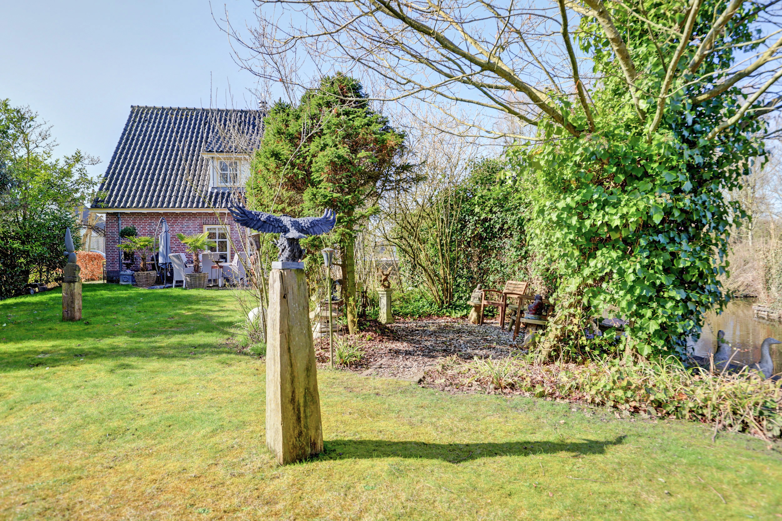 '$houseDetails->street_name'.' '.'$houseDetails->number'