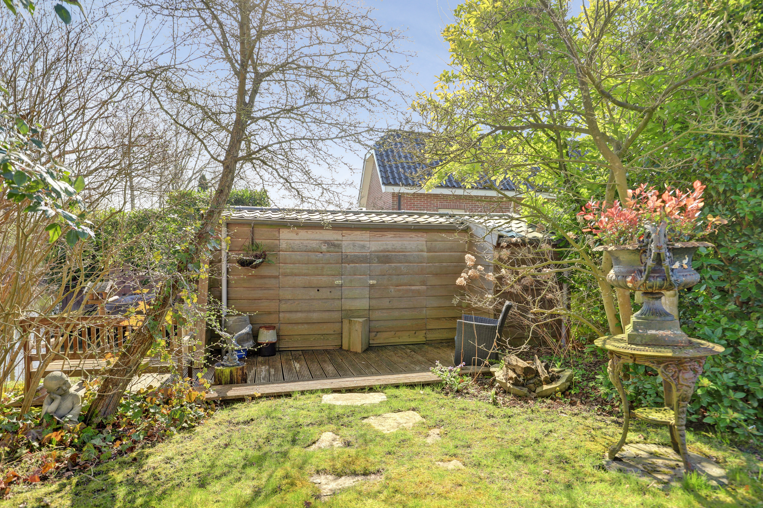 '$houseDetails->street_name'.' '.'$houseDetails->number'