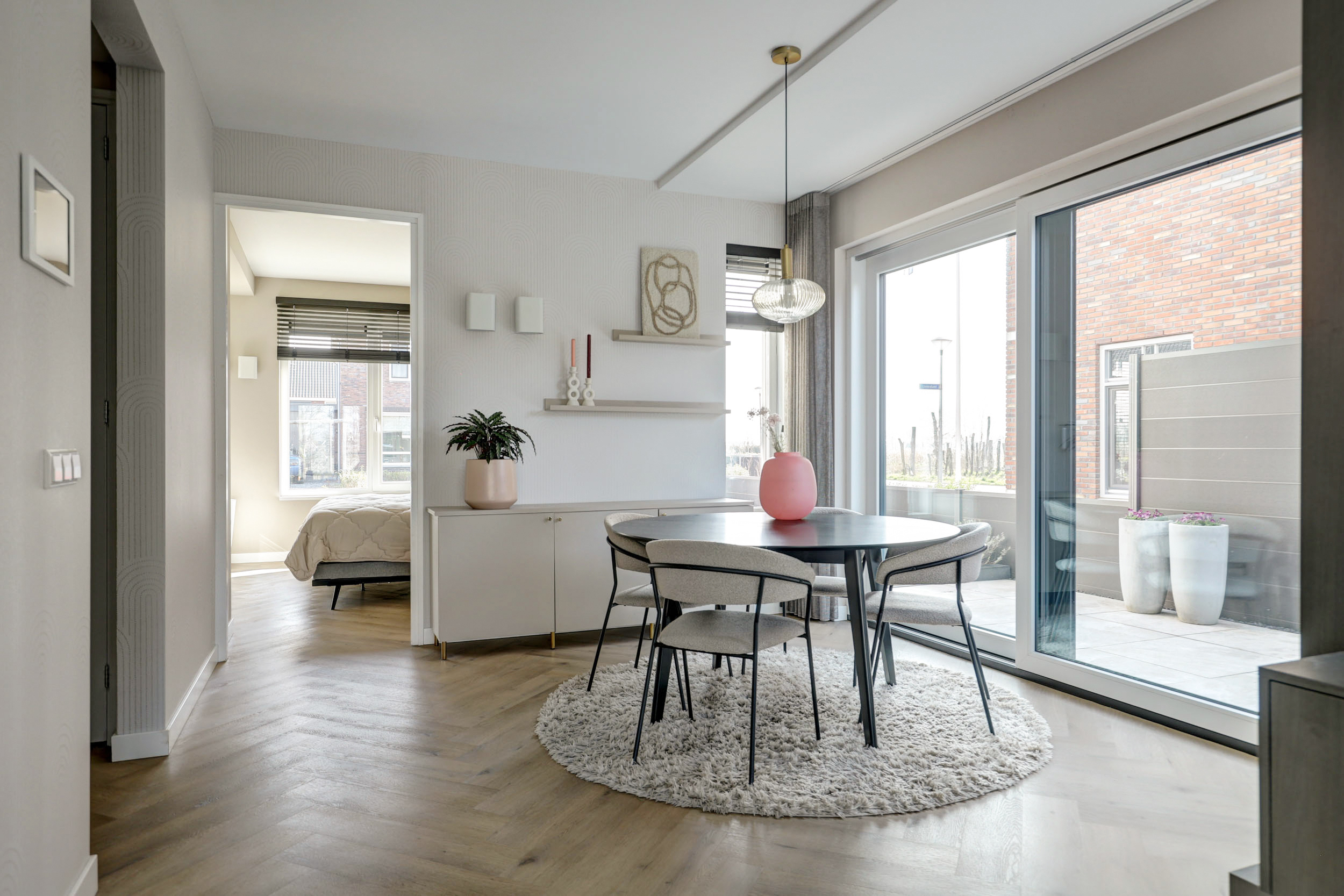 '$houseDetails->street_name'.' '.'$houseDetails->number'