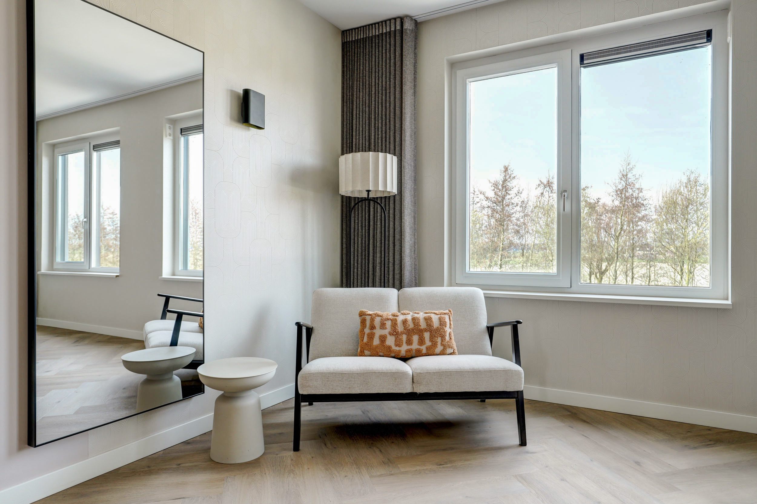 '$houseDetails->street_name'.' '.'$houseDetails->number'