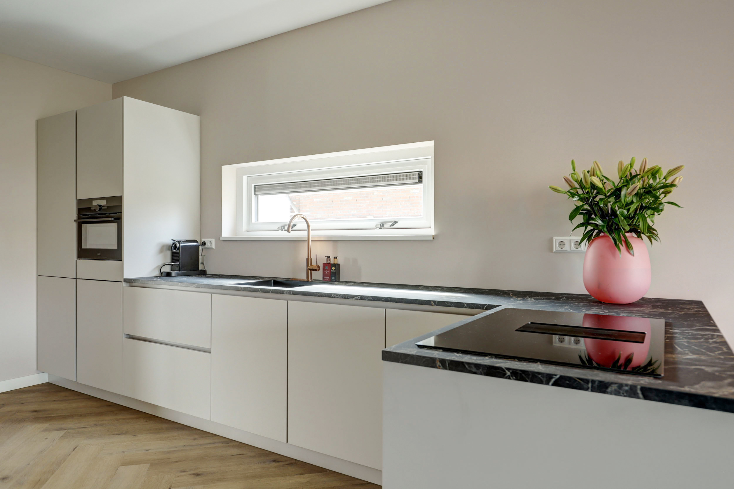 '$houseDetails->street_name'.' '.'$houseDetails->number'