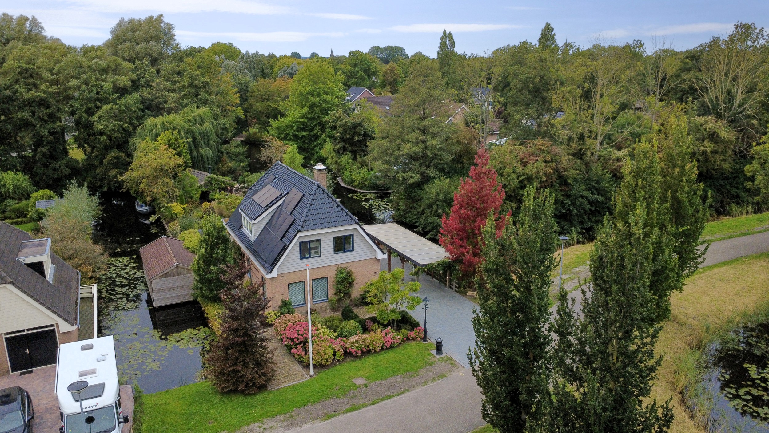 '$houseDetails->street_name'.' '.'$houseDetails->number'