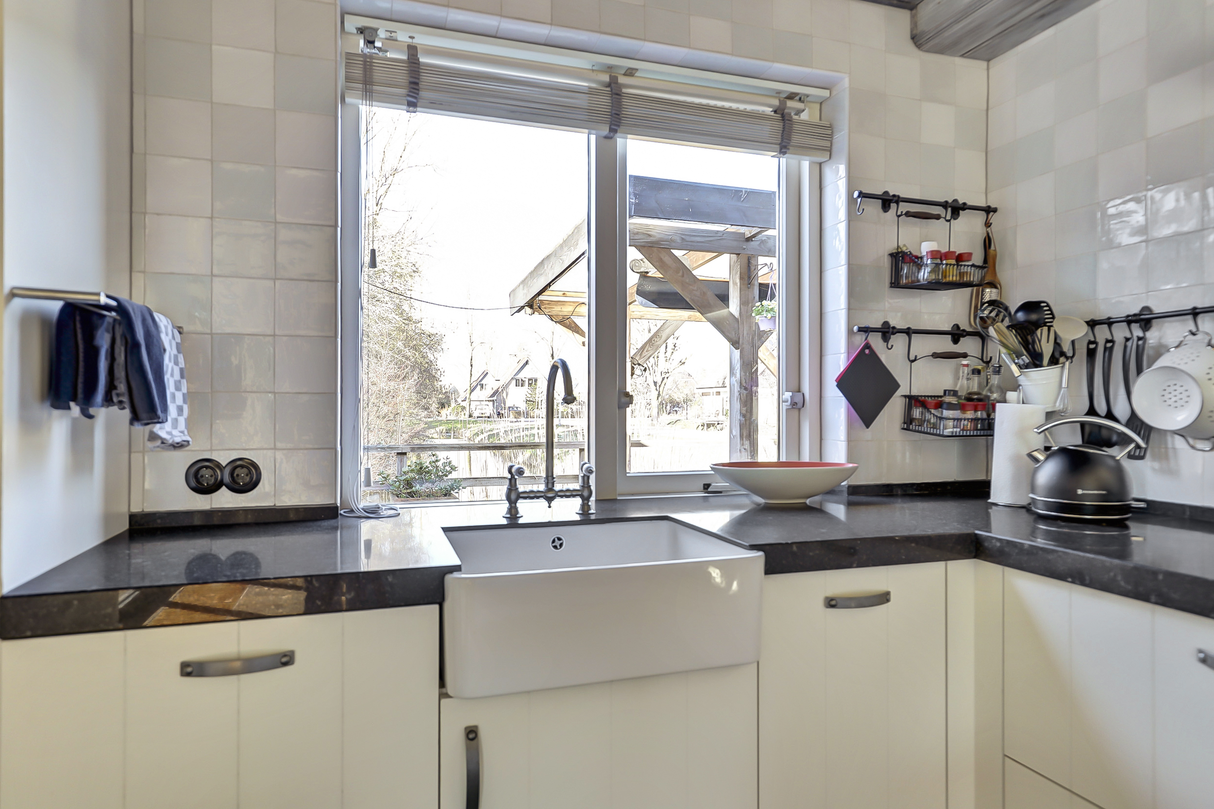 '$houseDetails->street_name'.' '.'$houseDetails->number'