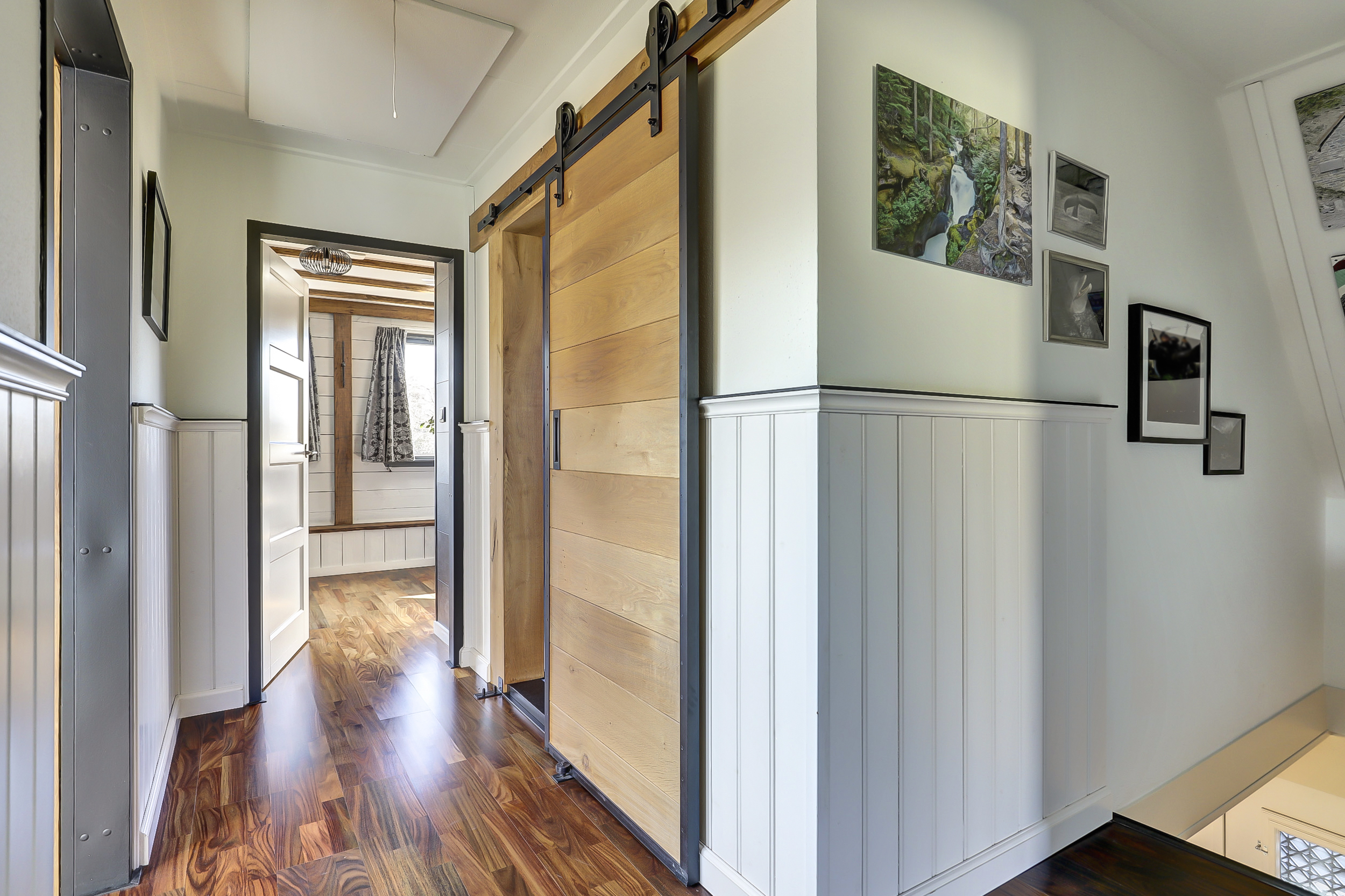 '$houseDetails->street_name'.' '.'$houseDetails->number'