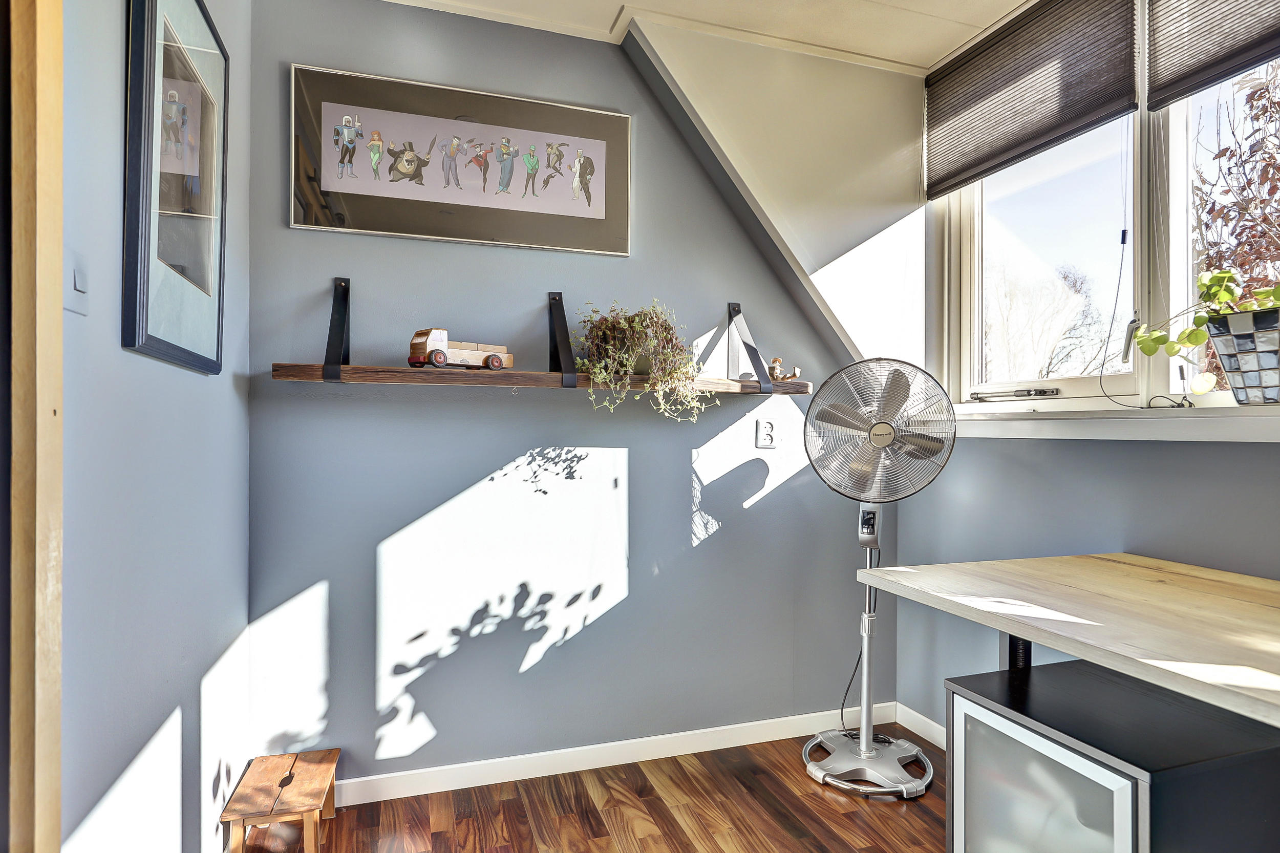 '$houseDetails->street_name'.' '.'$houseDetails->number'