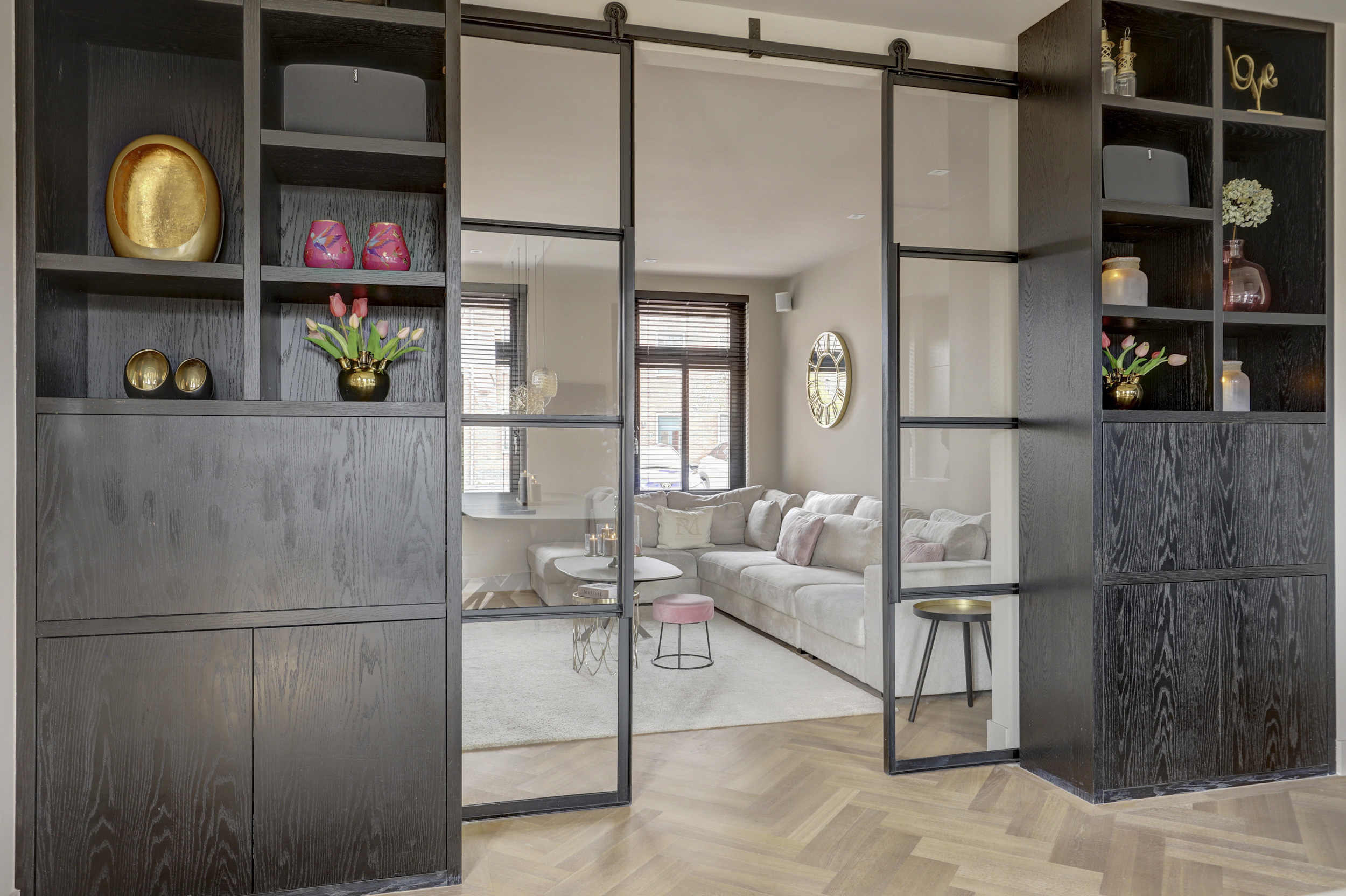 '$houseDetails->street_name'.' '.'$houseDetails->number'