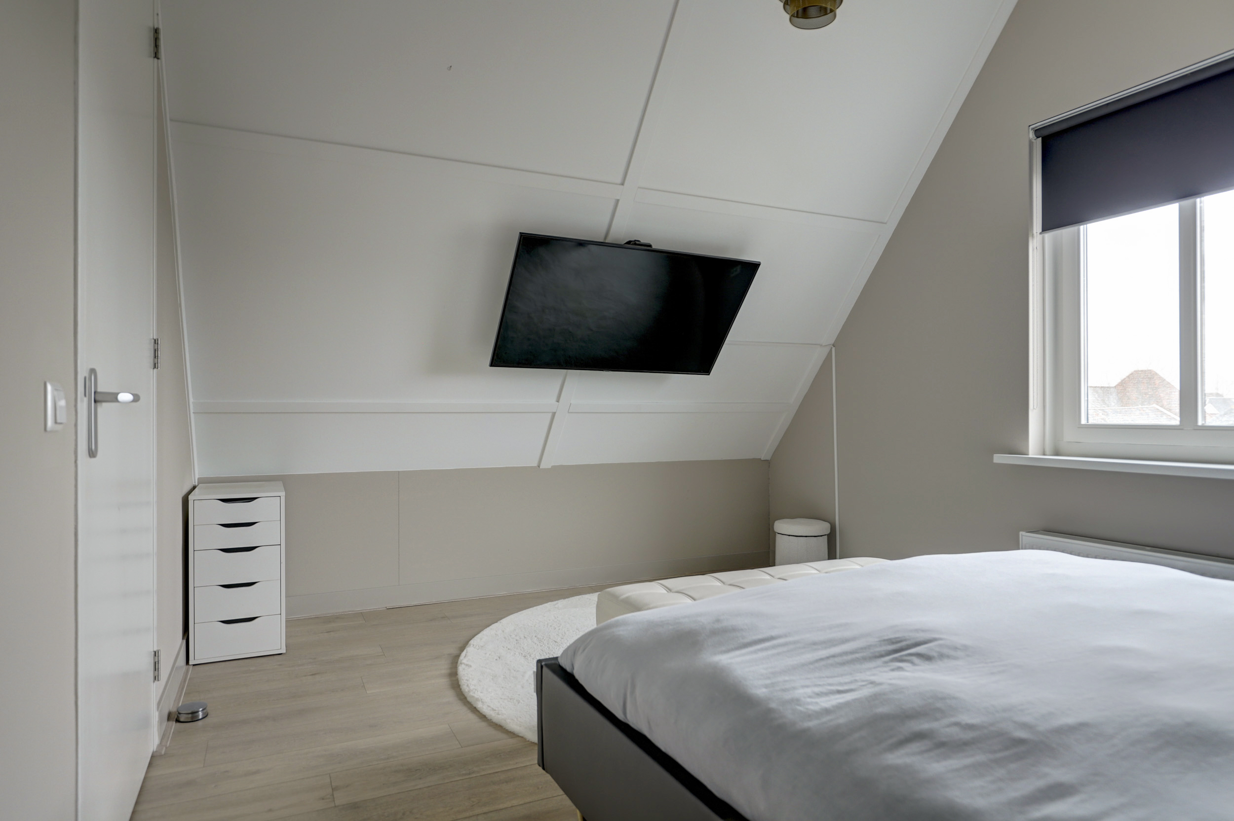 '$houseDetails->street_name'.' '.'$houseDetails->number'