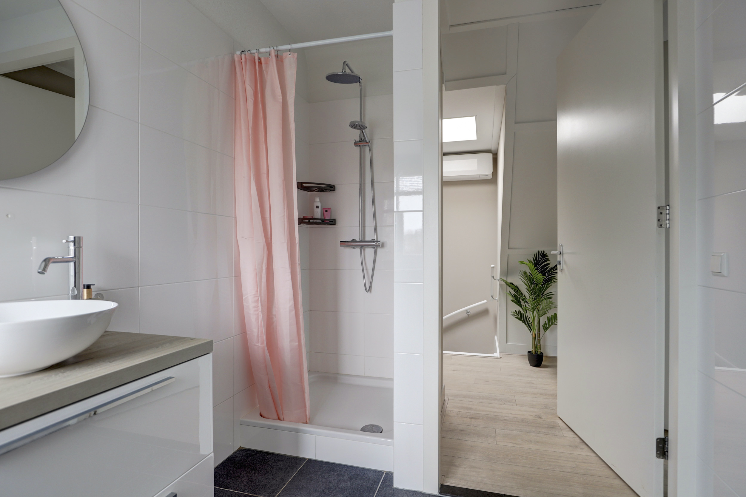 '$houseDetails->street_name'.' '.'$houseDetails->number'