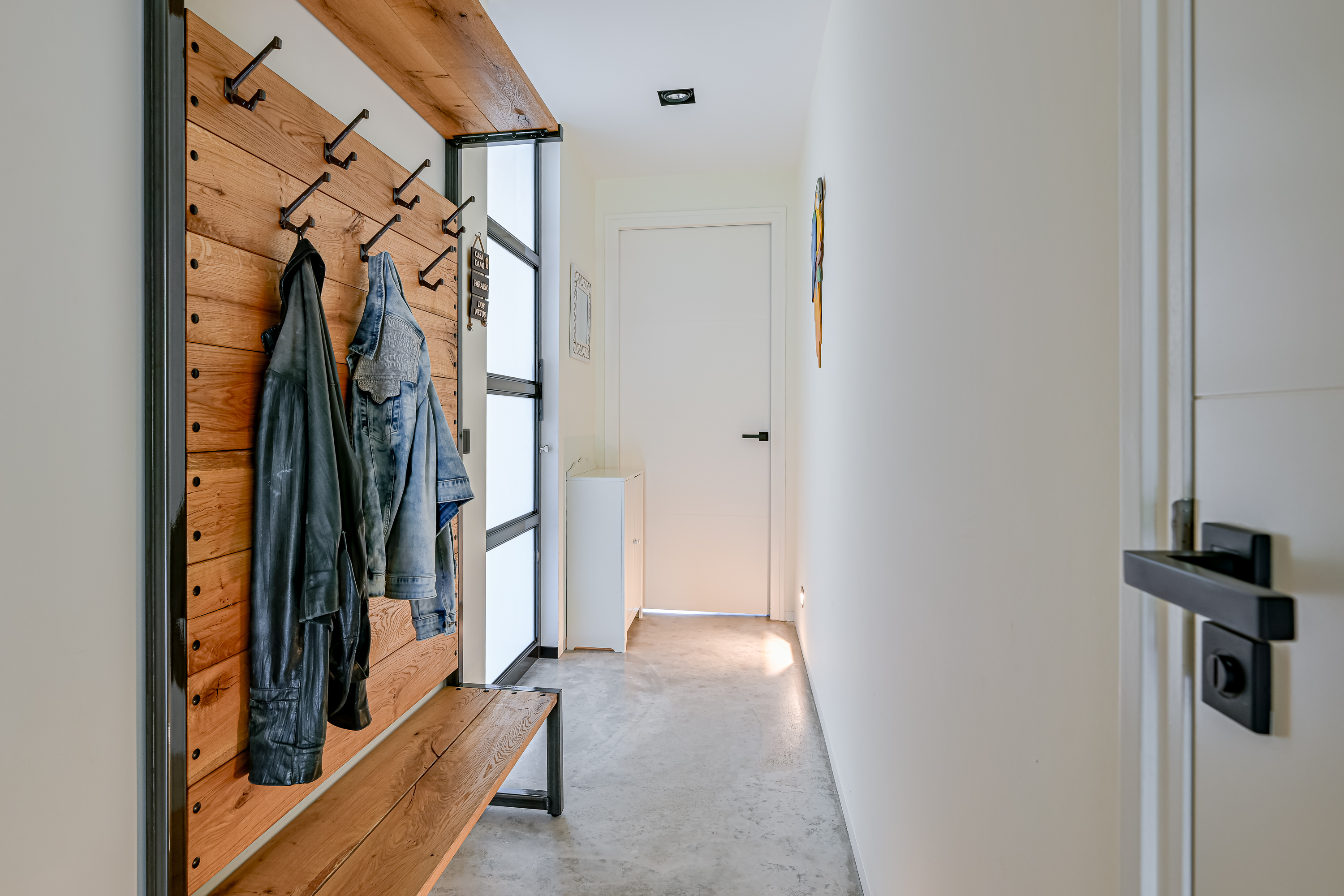 '$houseDetails->street_name'.' '.'$houseDetails->number'