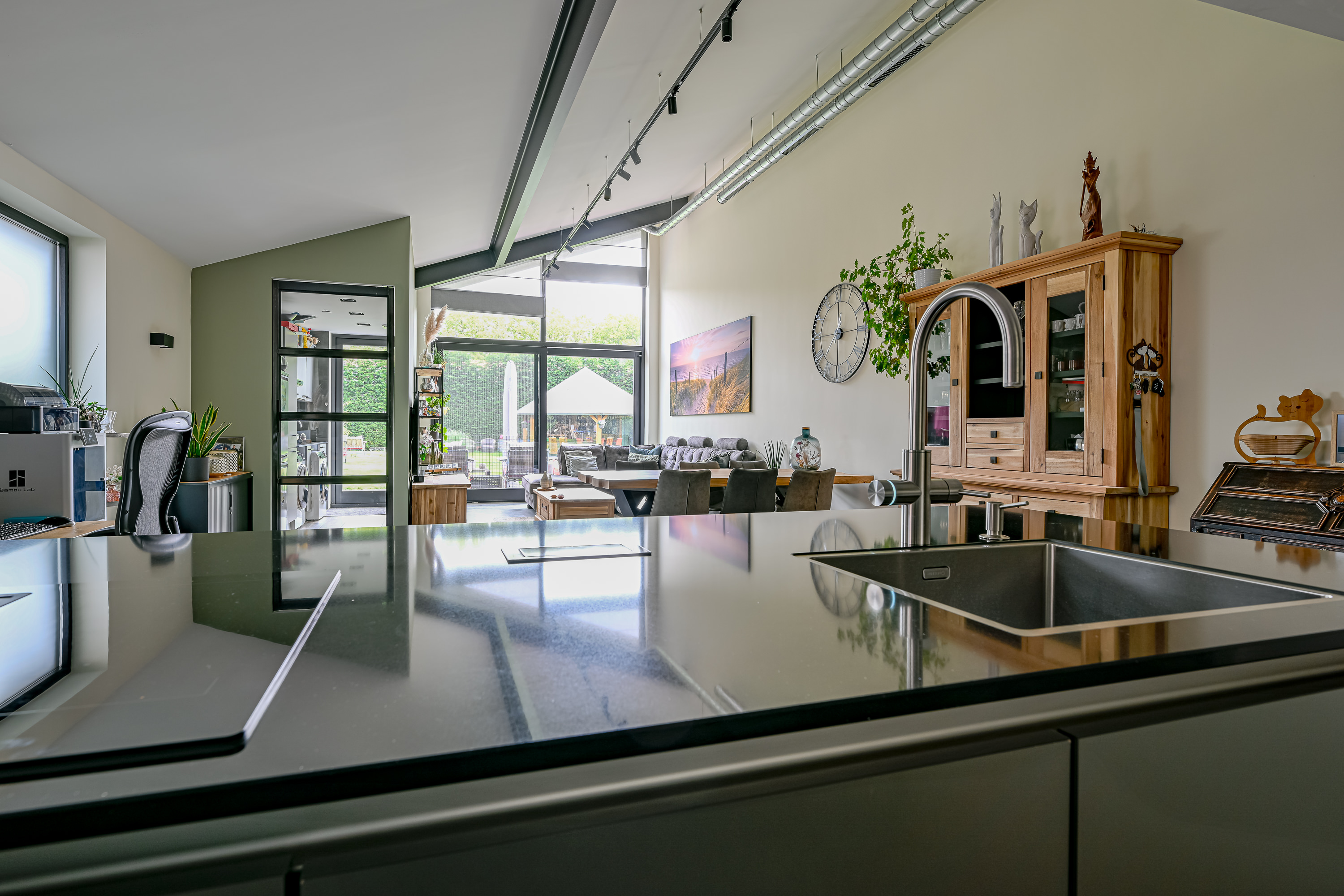 '$houseDetails->street_name'.' '.'$houseDetails->number'