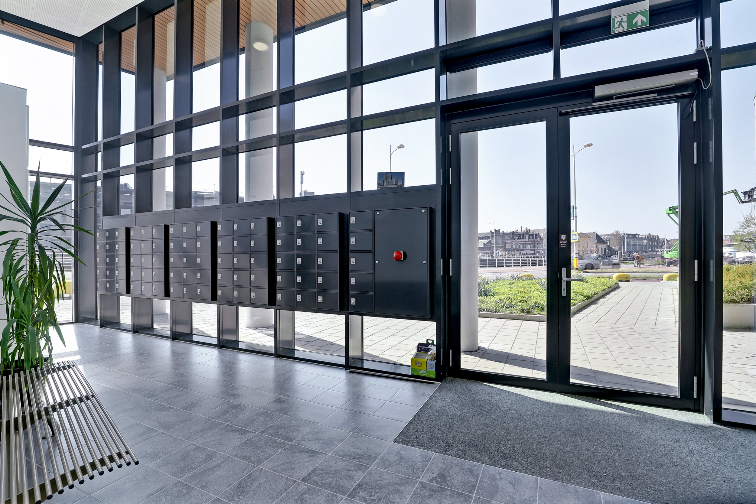 '$houseDetails->street_name'.' '.'$houseDetails->number'