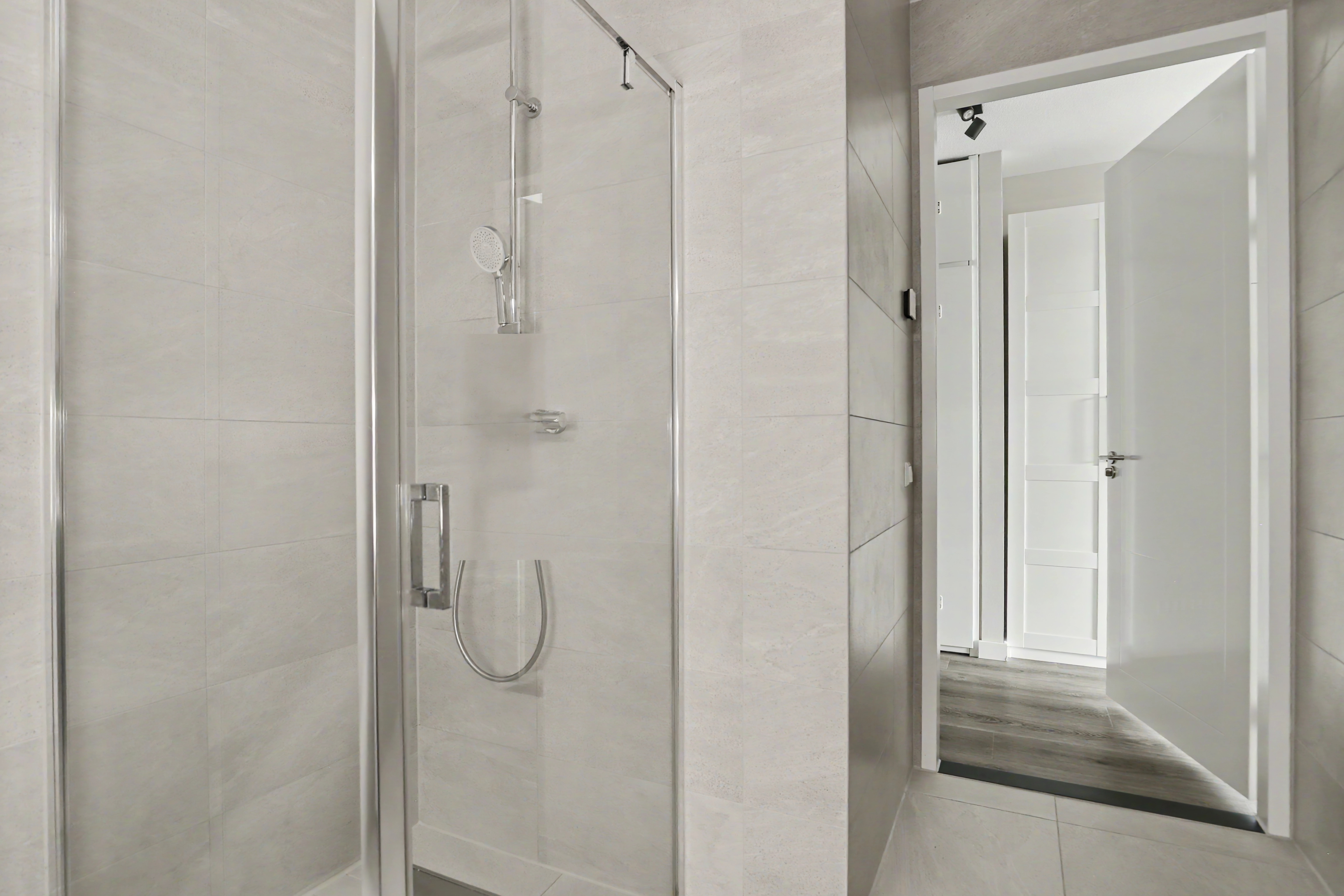 '$houseDetails->street_name'.' '.'$houseDetails->number'