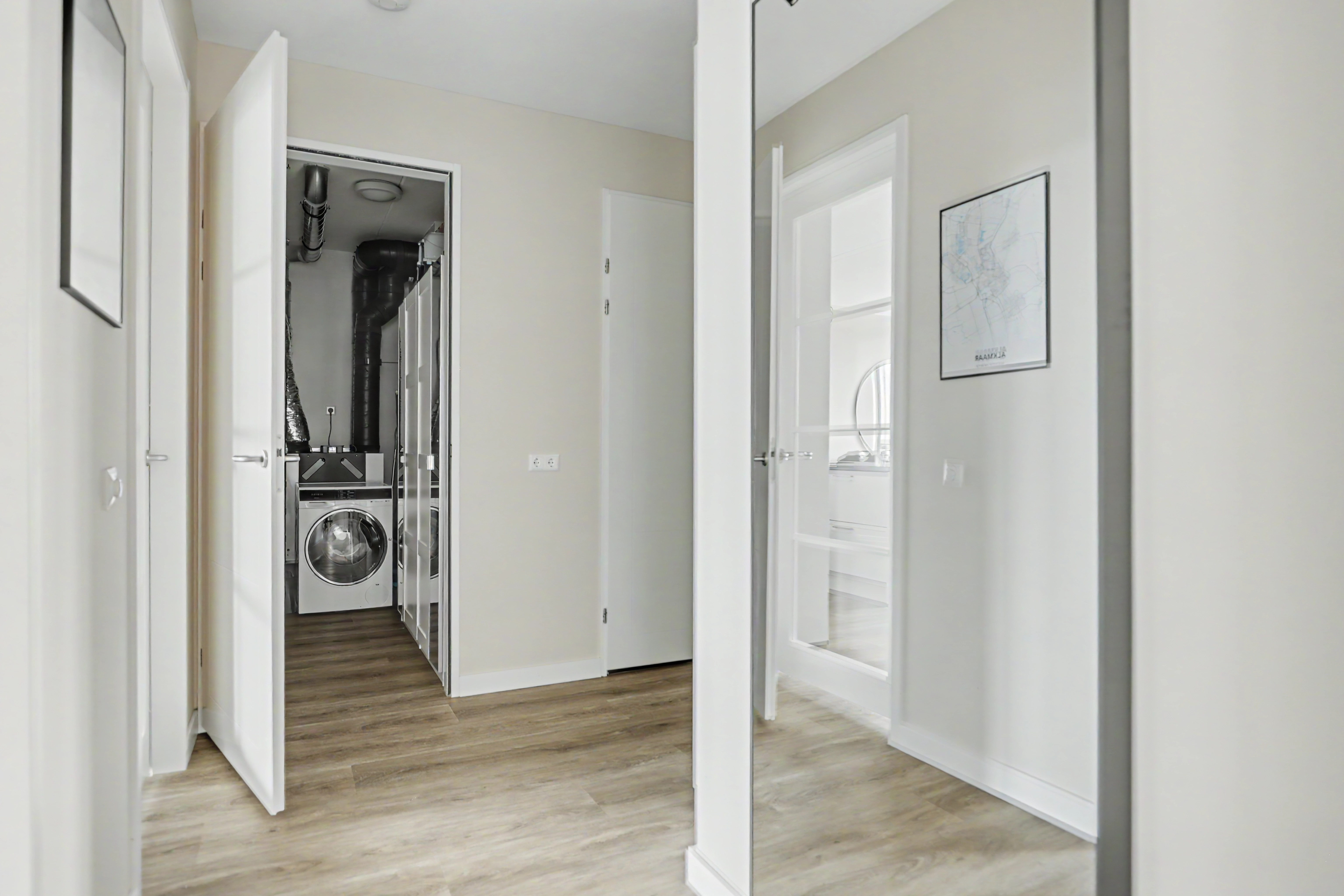 '$houseDetails->street_name'.' '.'$houseDetails->number'